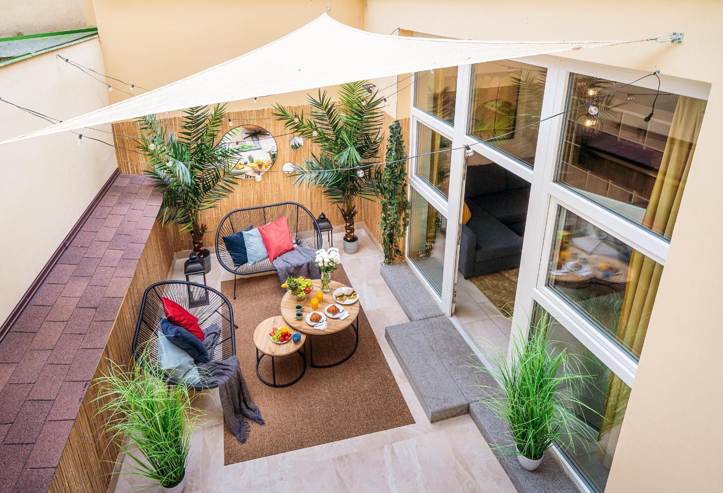 Studio with Terrace