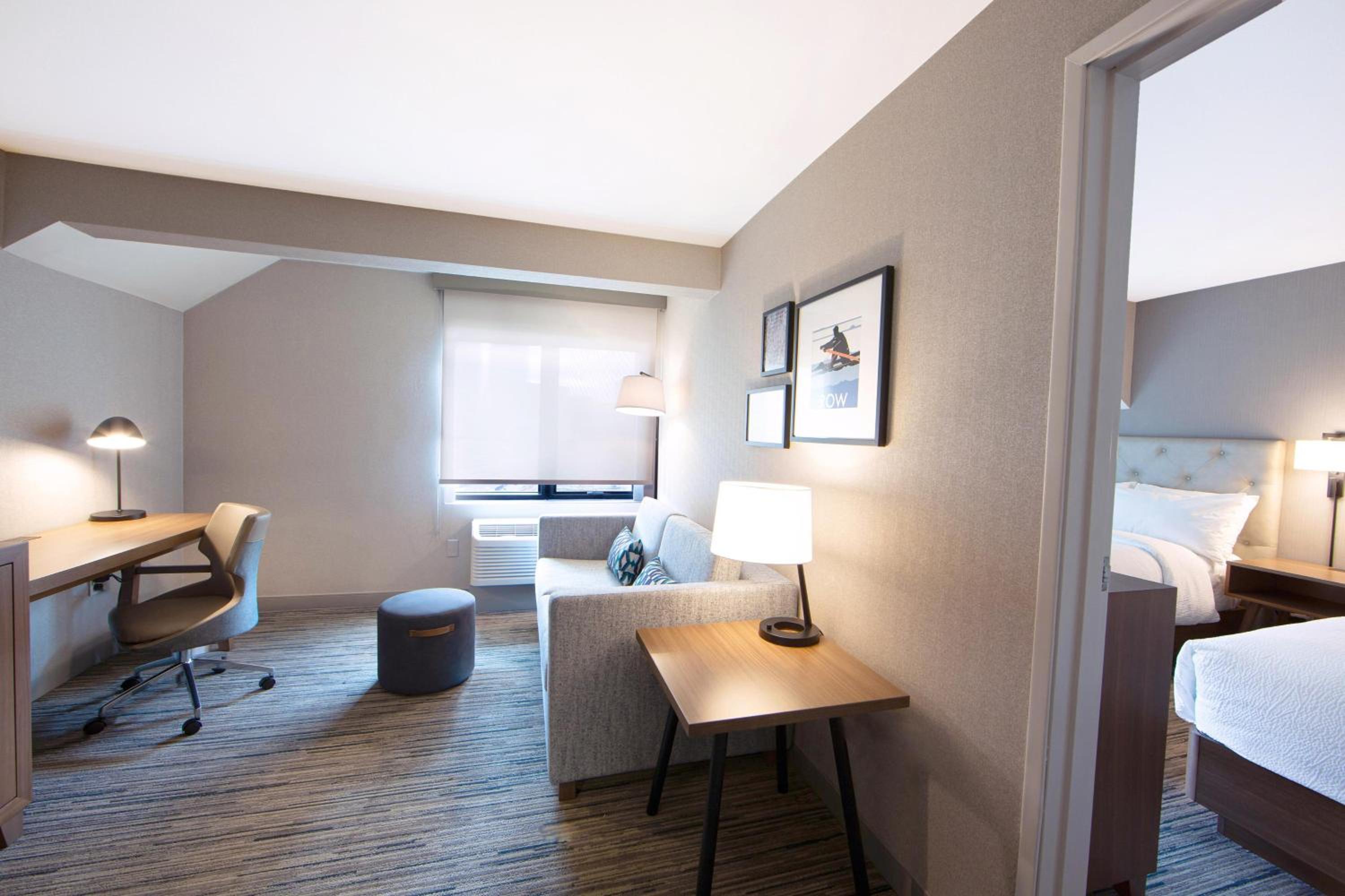 1 Bedroom Suite, 2 Queen, Sofa bed - Photo 6