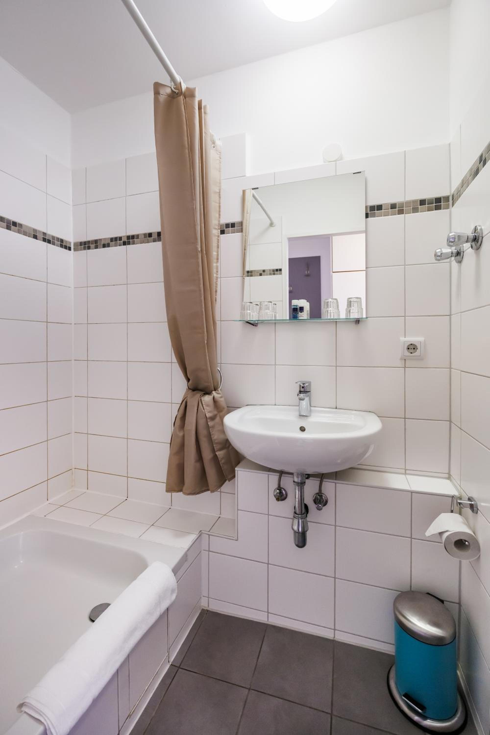 Twin Room with Bunk Bed