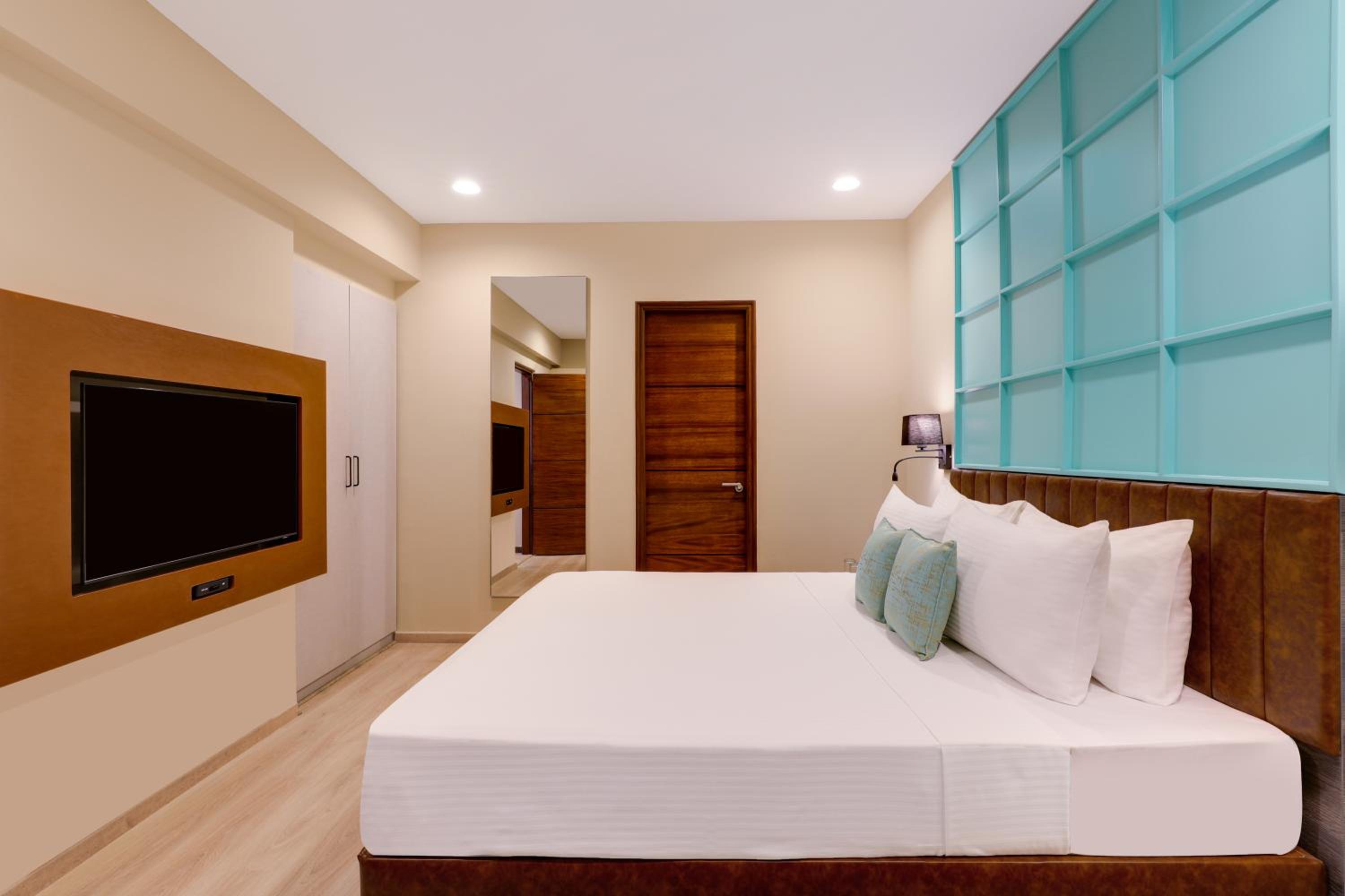 Executive Suite (Enjoy complimentary 1 Soft Beverages and 10% Off on Laundry service) photo 3