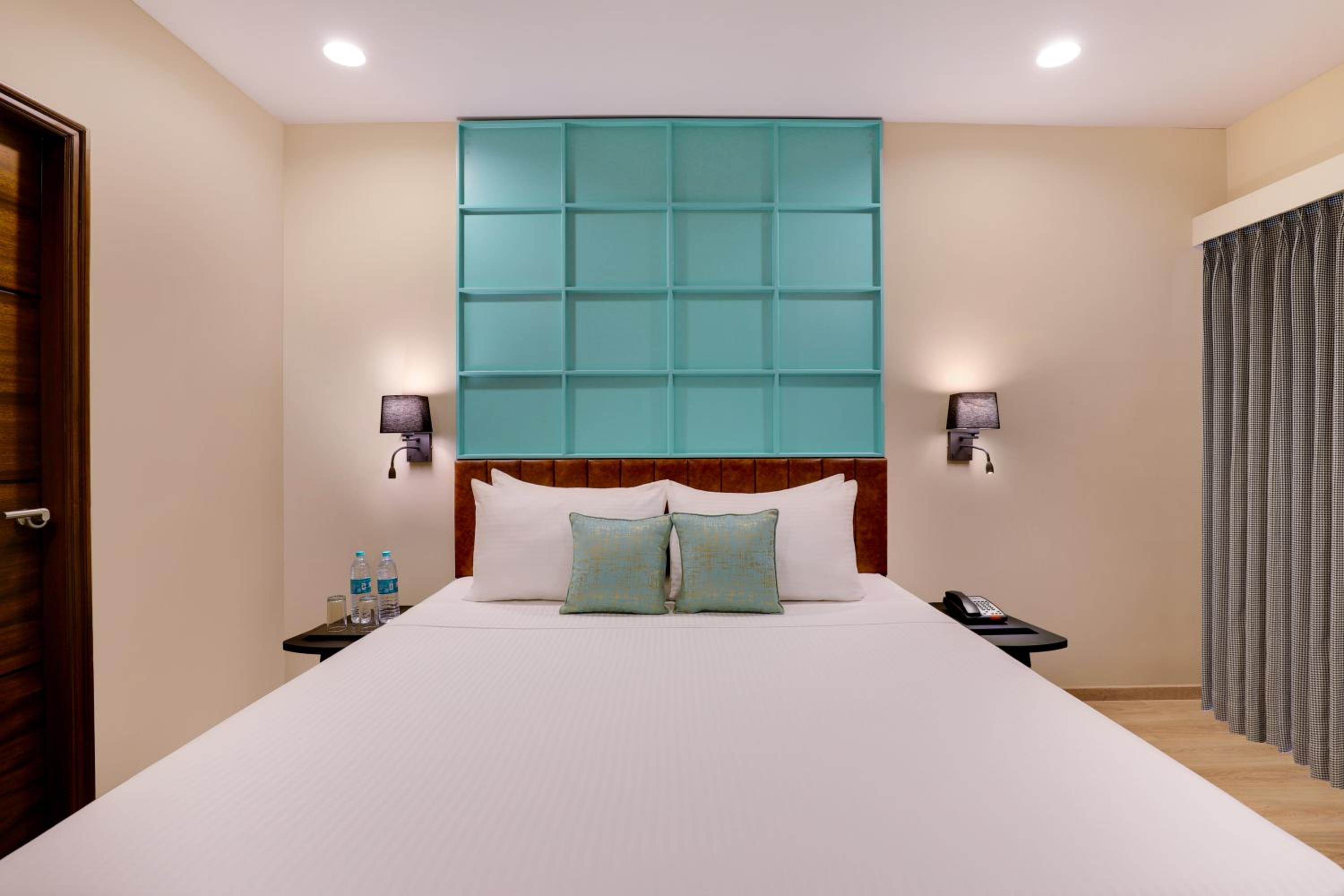 Executive Suite (Enjoy complimentary 1 Soft Beverages and 10% Off on Laundry service) photo 2