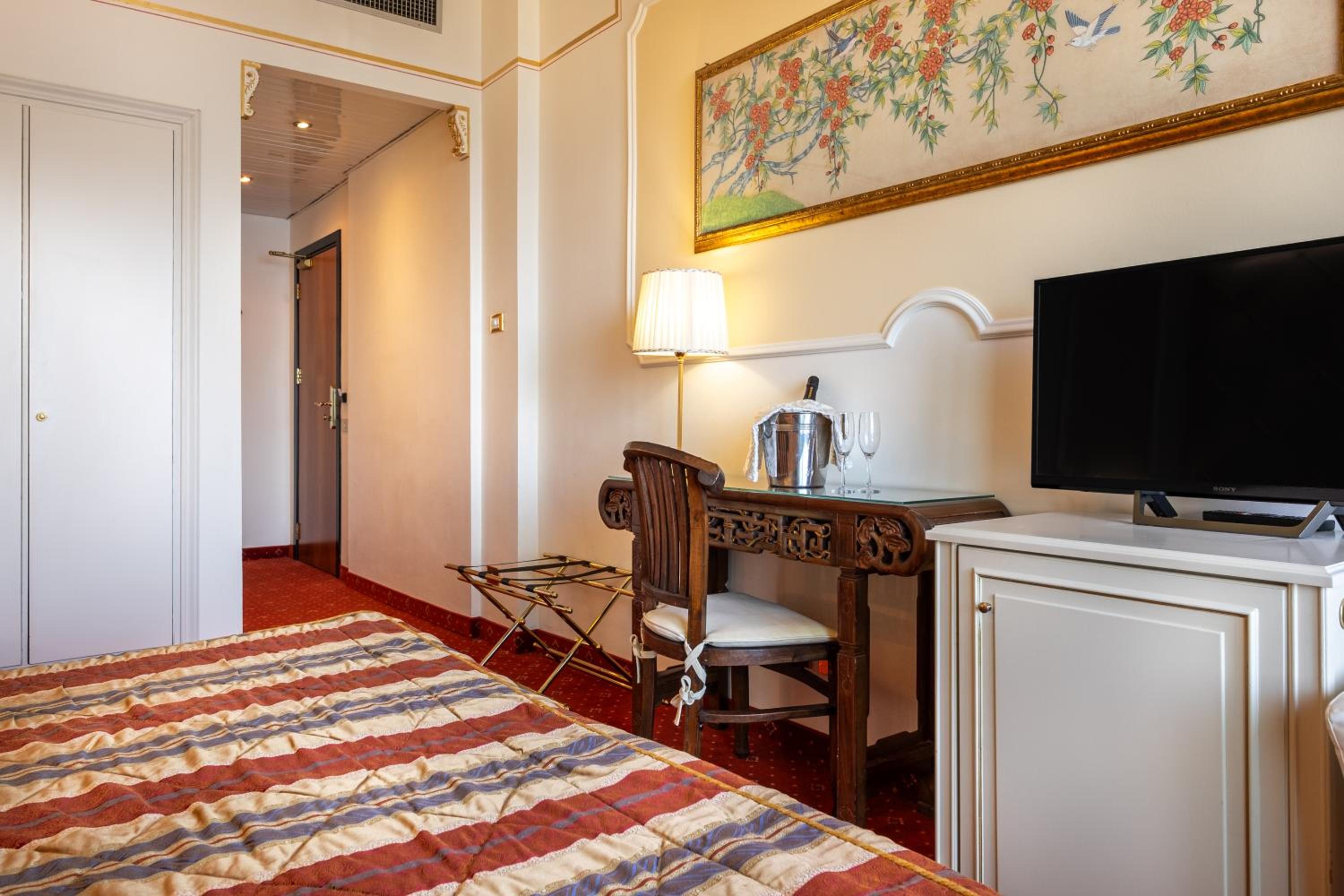 Superior Double Room - Photo 5