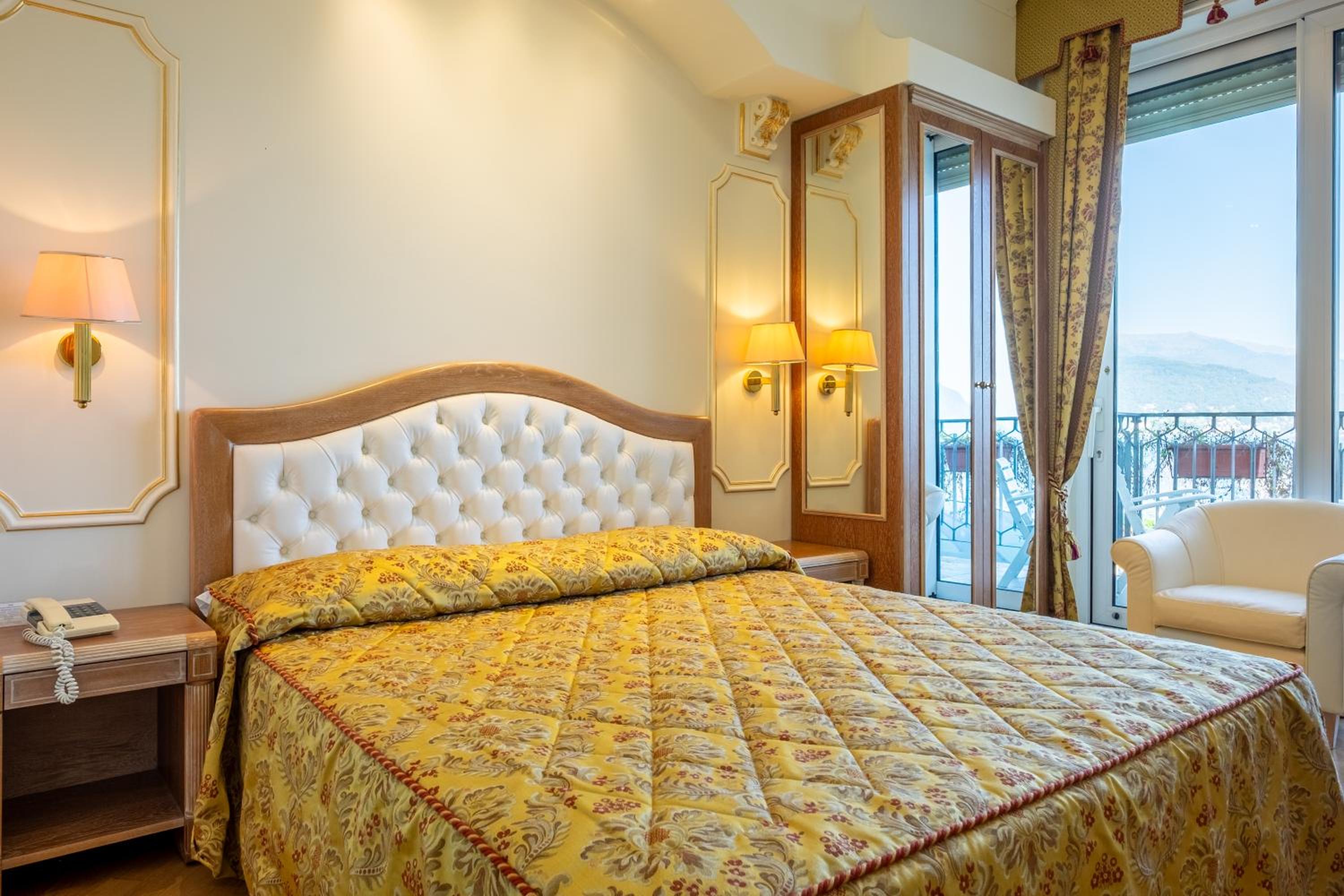 Deluxe Double Room - Photo 6