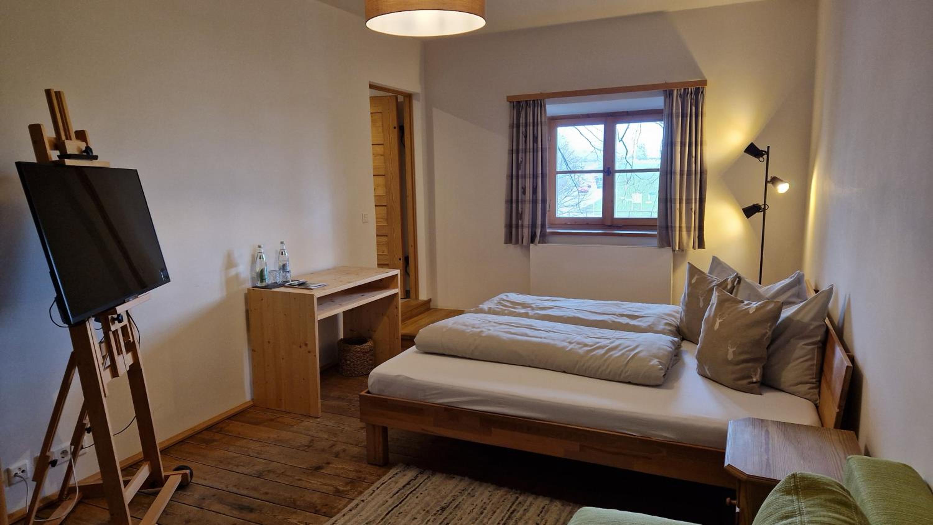 Deluxe Double Room with Balcony photo 2