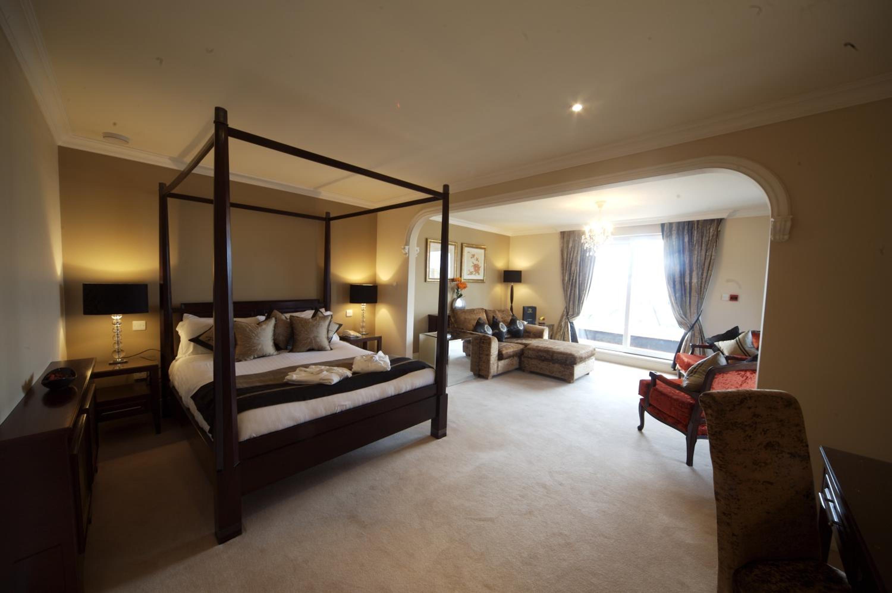 Penthouse Suite - Photo 1