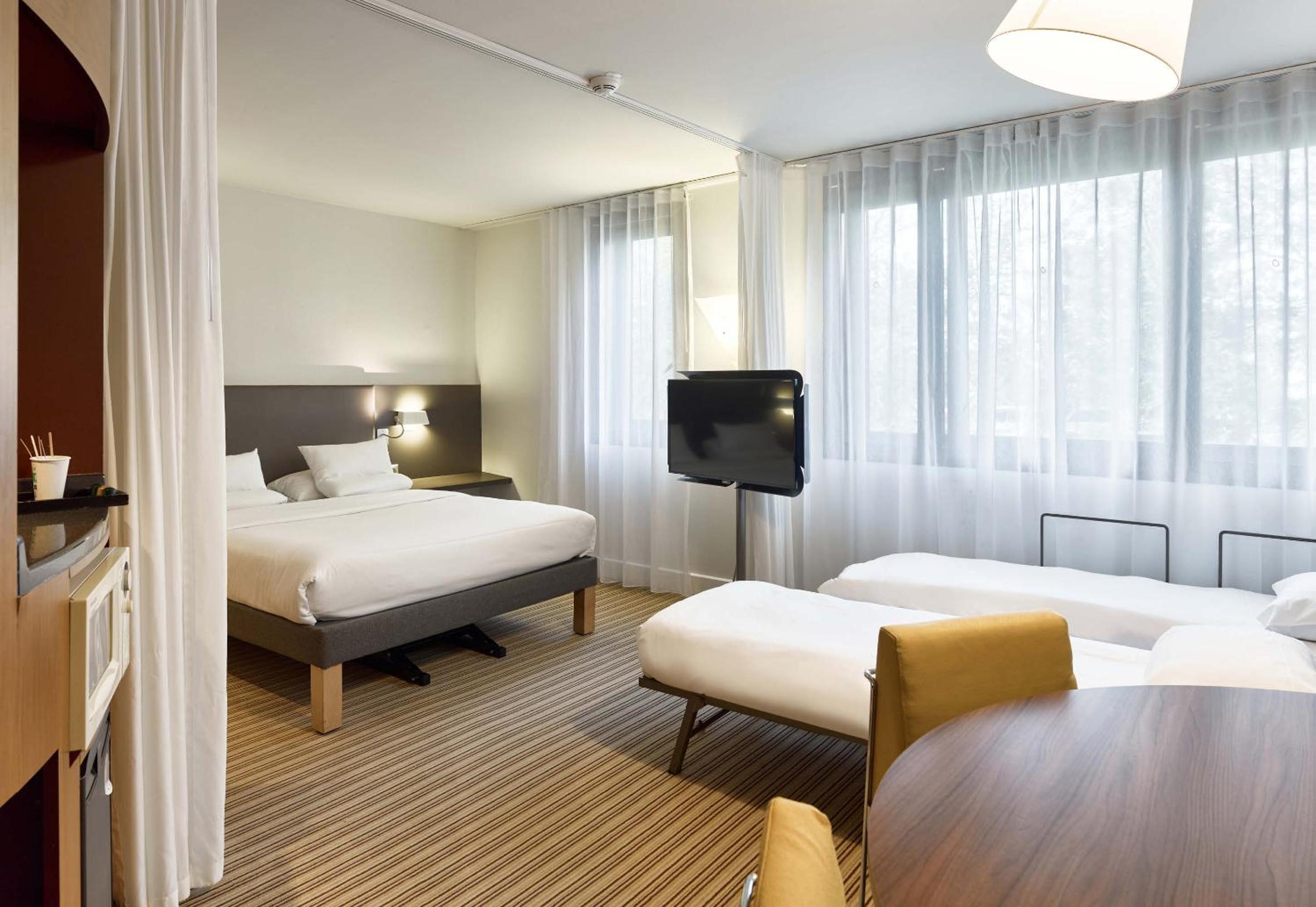 Quadruple Room - Photo 1