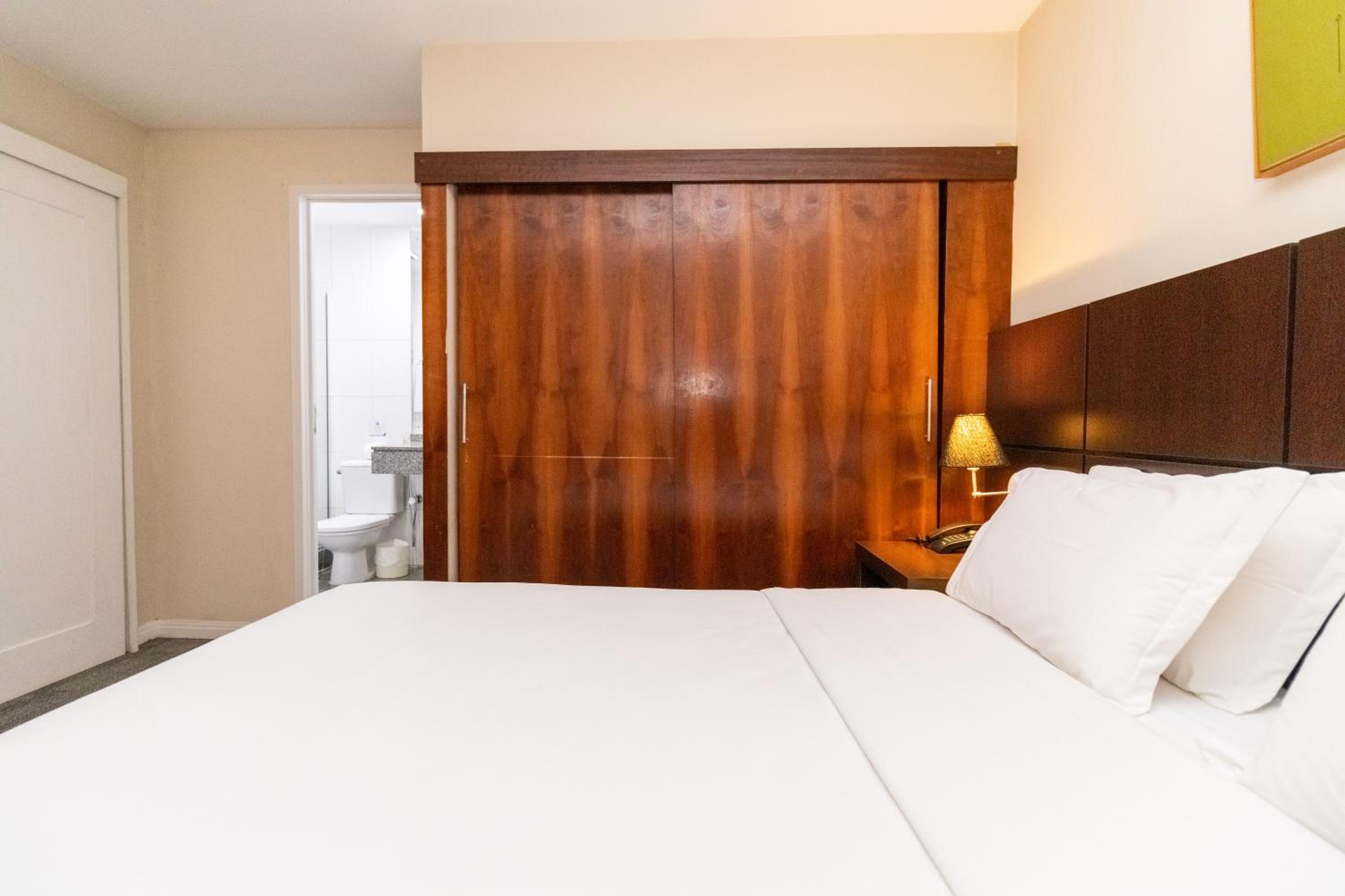 Slaviero Curitiba Shopping — Superior Double Room
