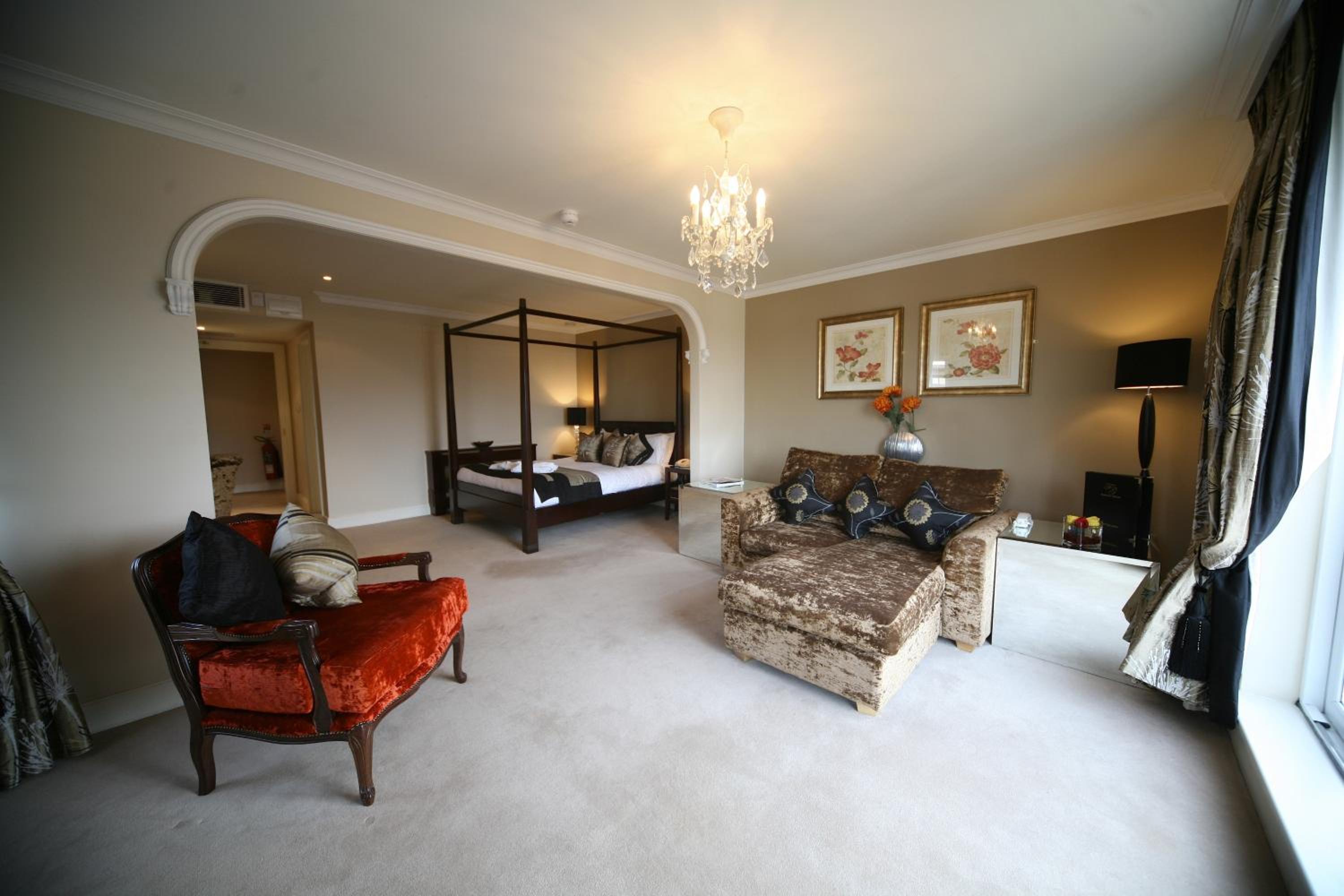 Penthouse Suite - Photo 7