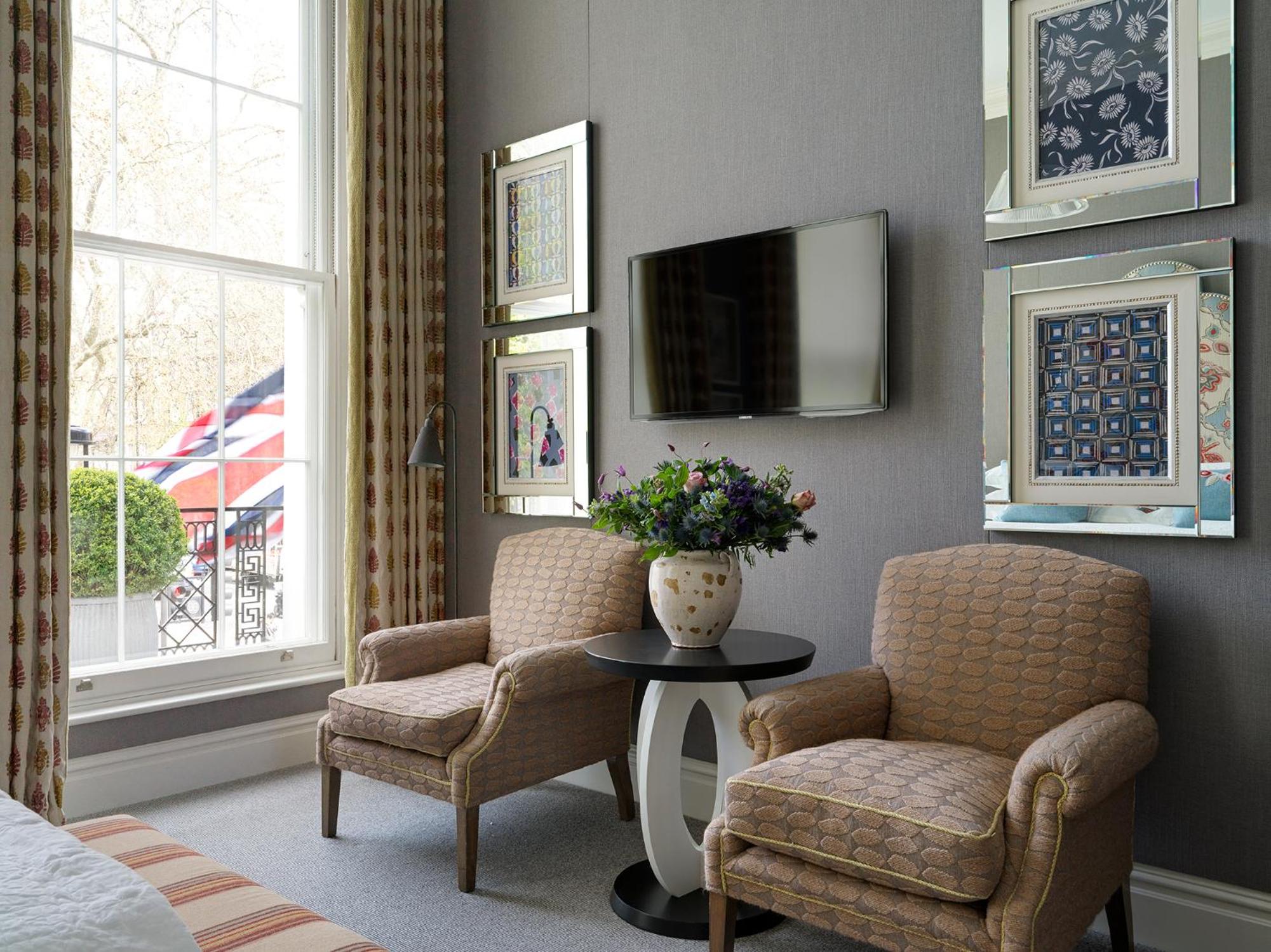 Deluxe King Room photo 3