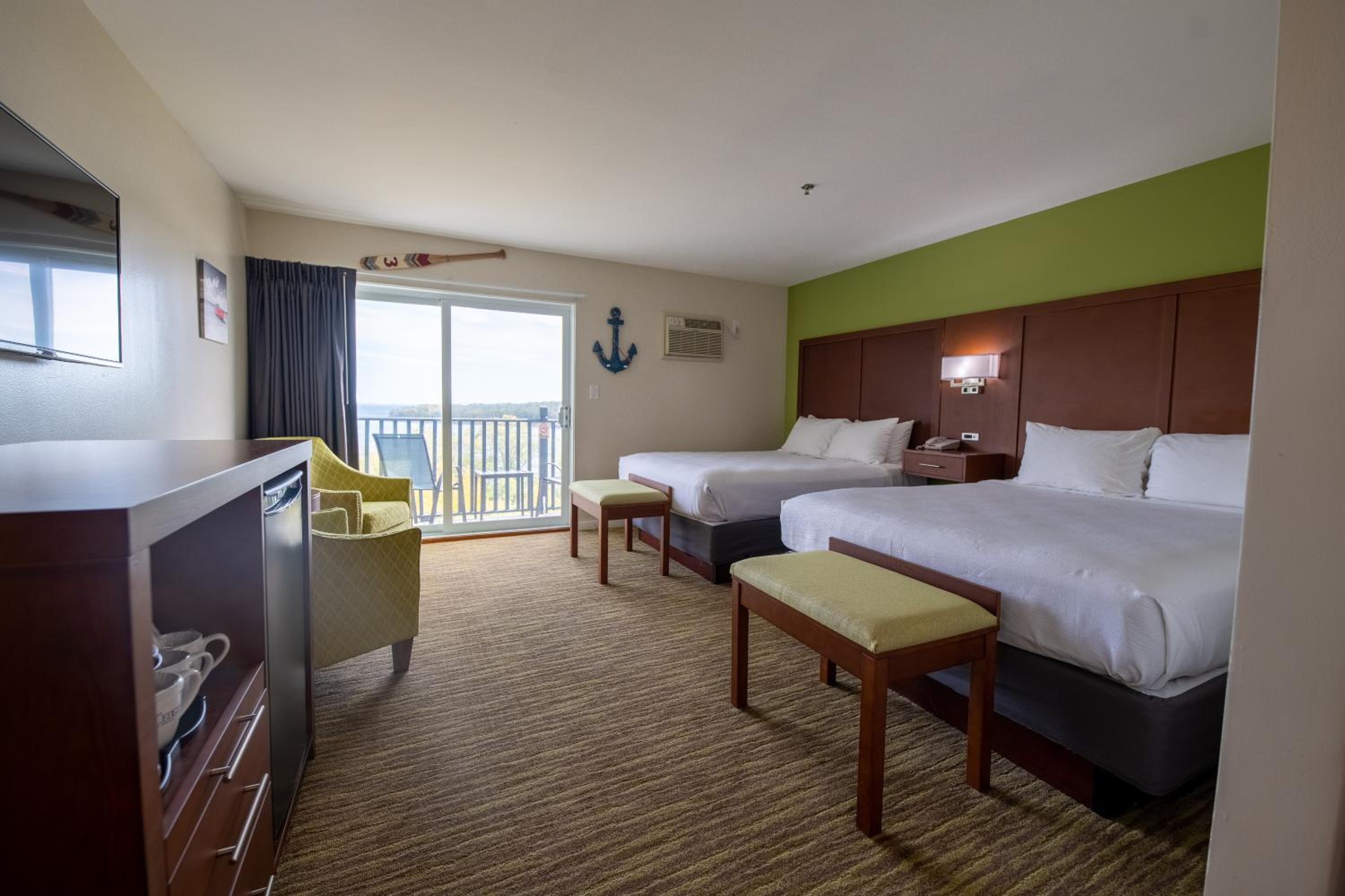Queen Room with Two Queen Beds - Ocean View photo 1