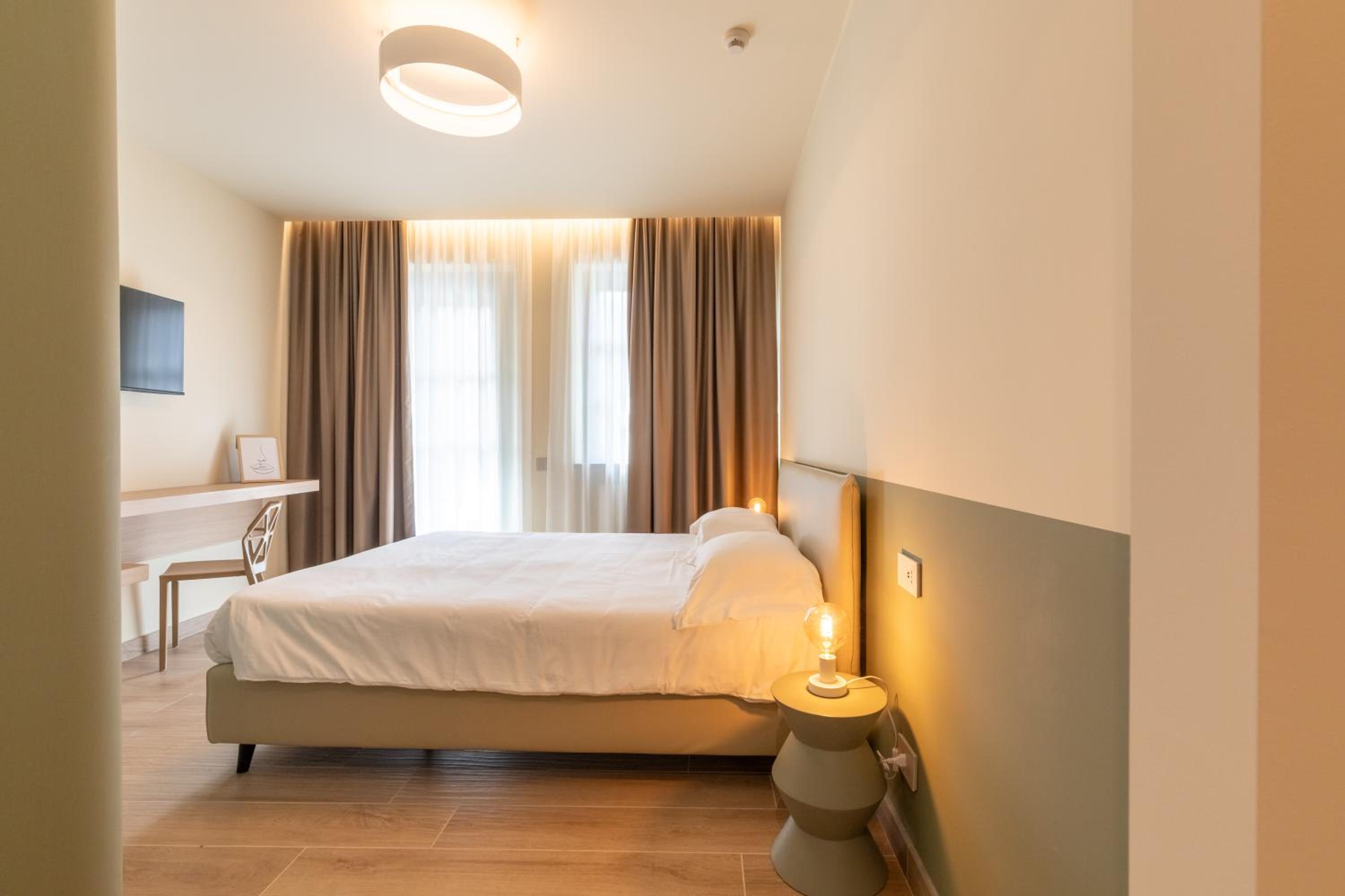 Superior Double or Twin Room - Photo 3