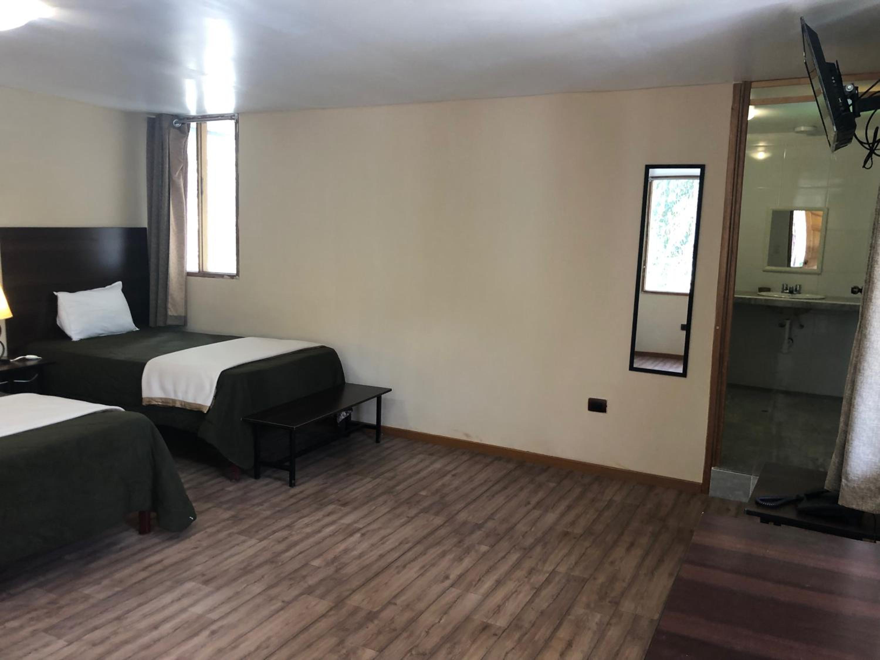 Standard Triple Room photo 2