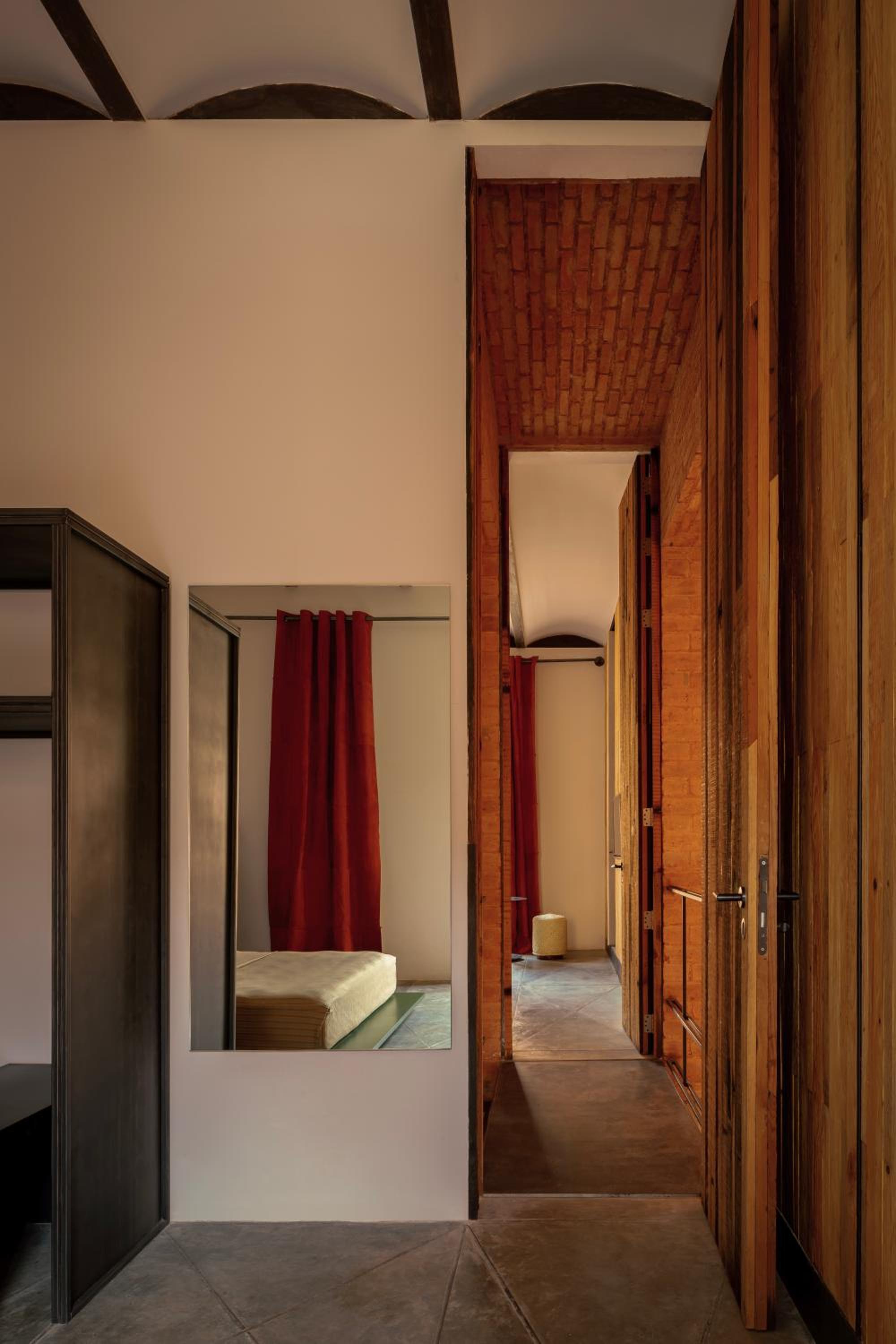 Superior King Room - Photo 1