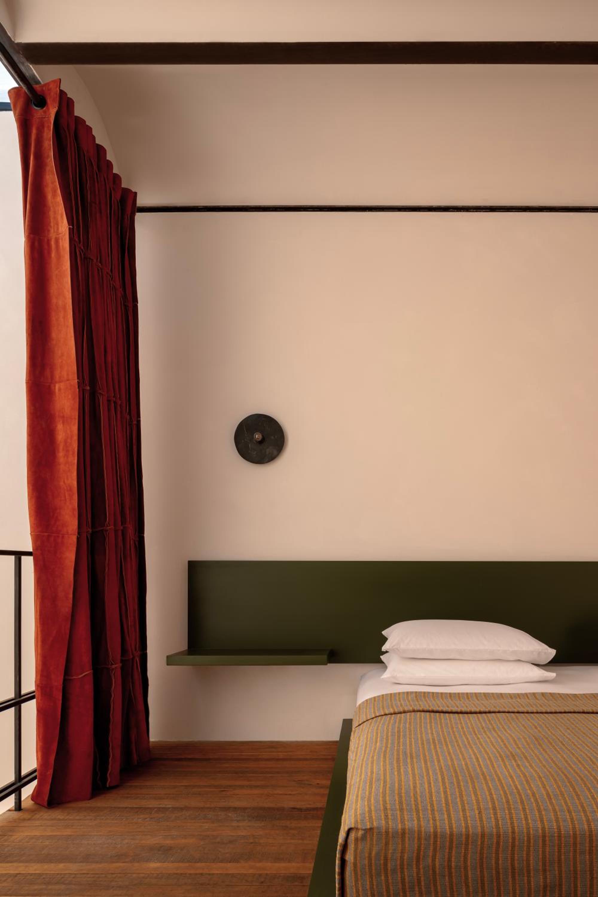 Double Room - Photo 3
