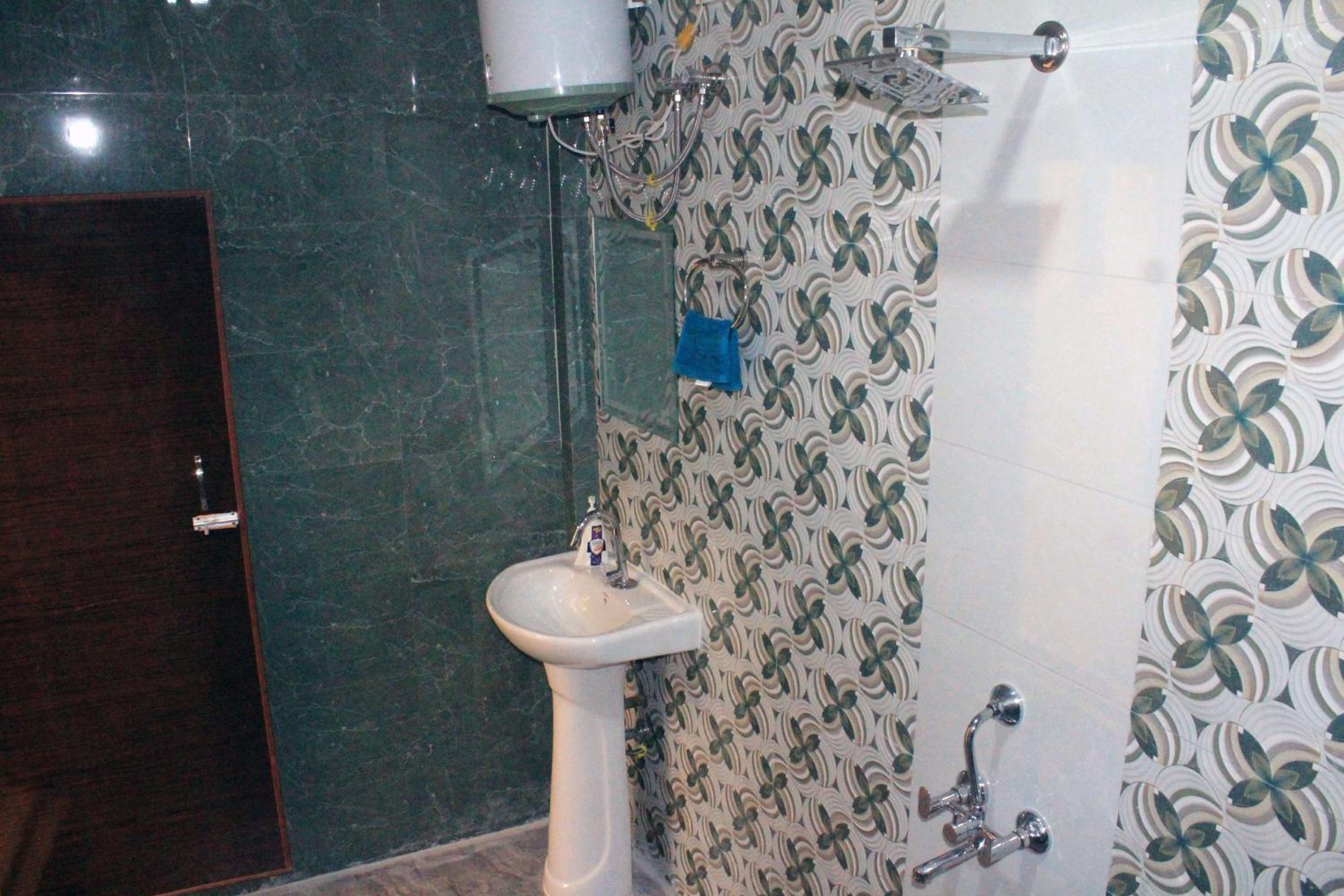 Deluxe Double Room photo 2