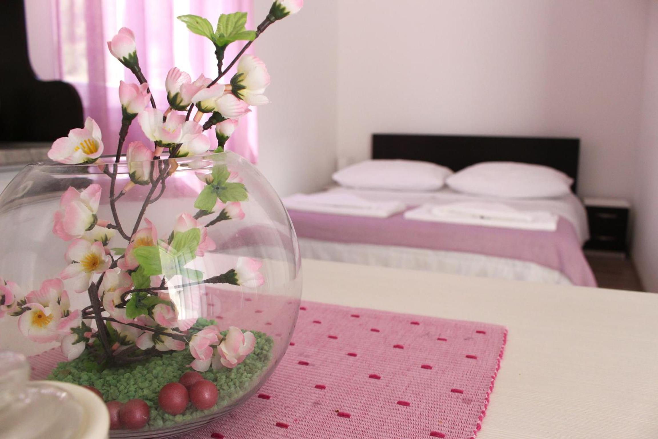 Studio with Terrace (2 Adults) - Photo 2