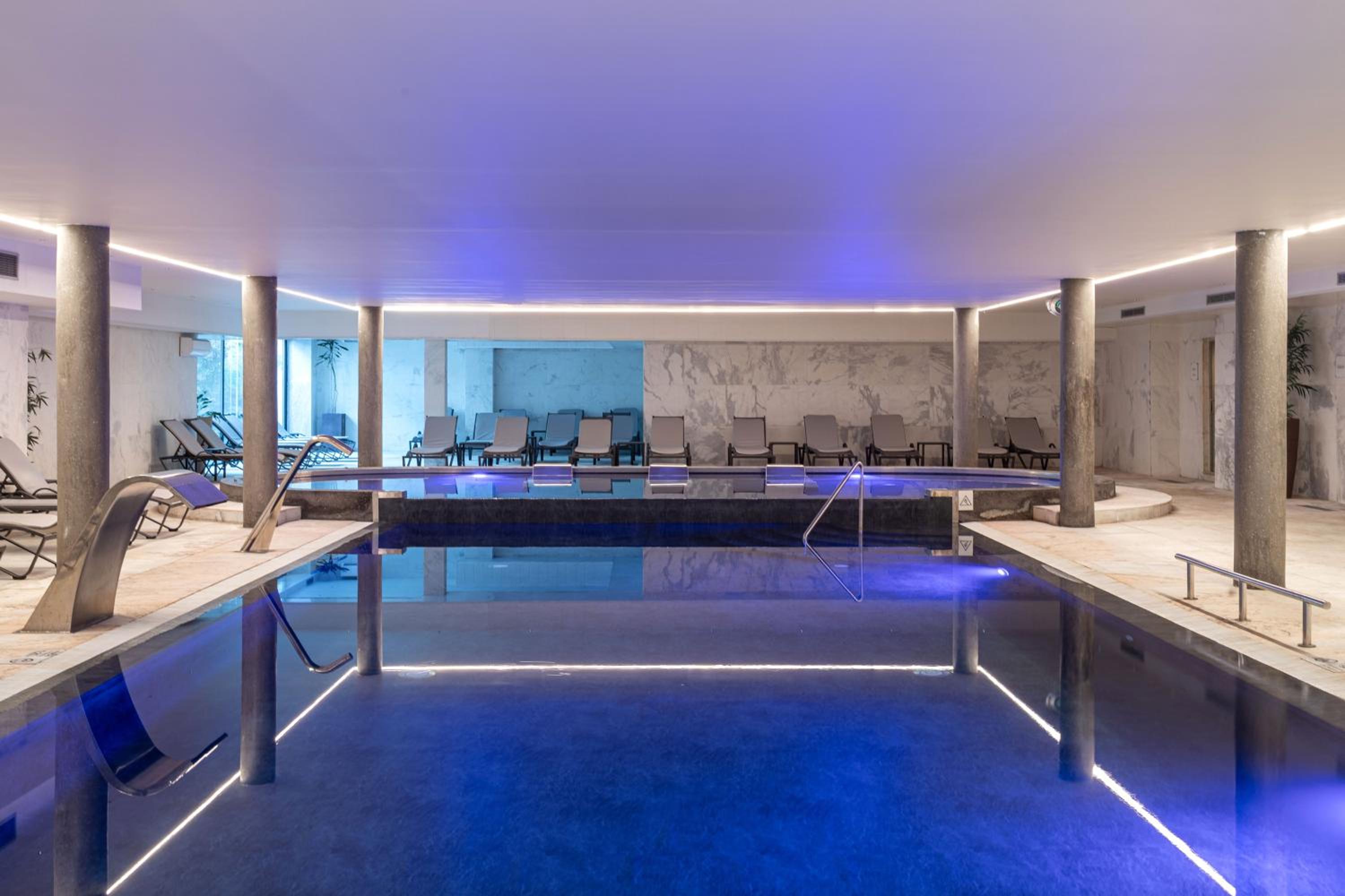 Double Room with Spa Access photo 3