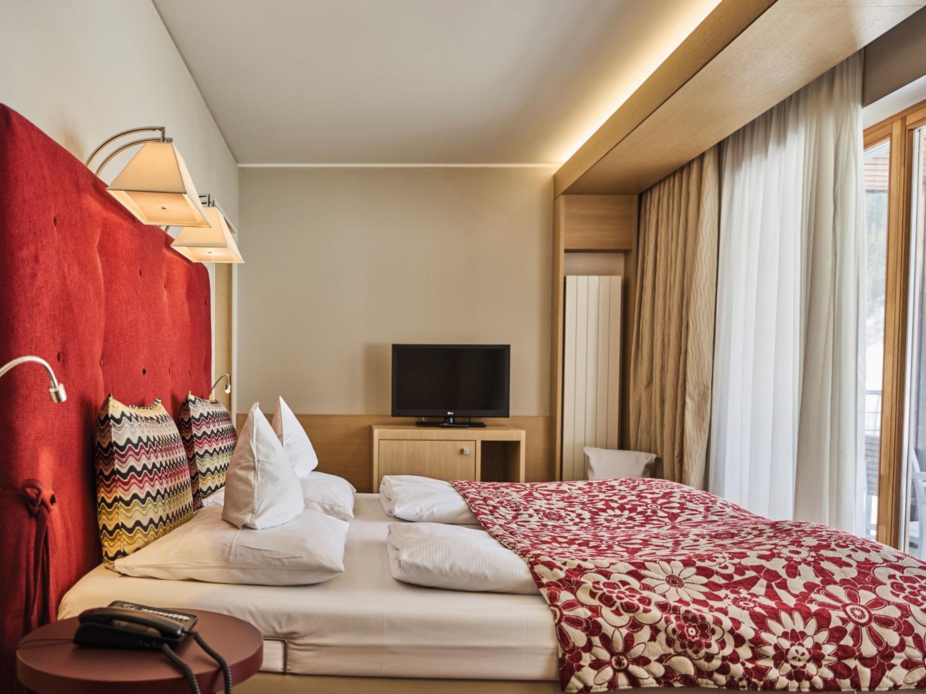 Double Room with Mountain View - Photo 3