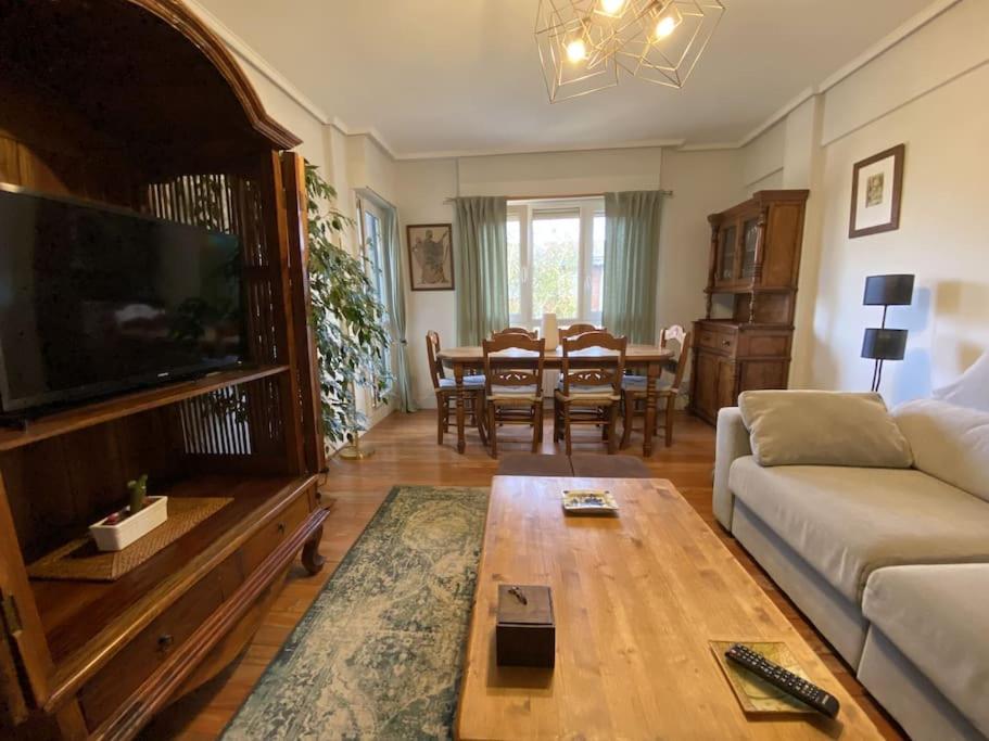 Two-Bedroom Apartment photo 2