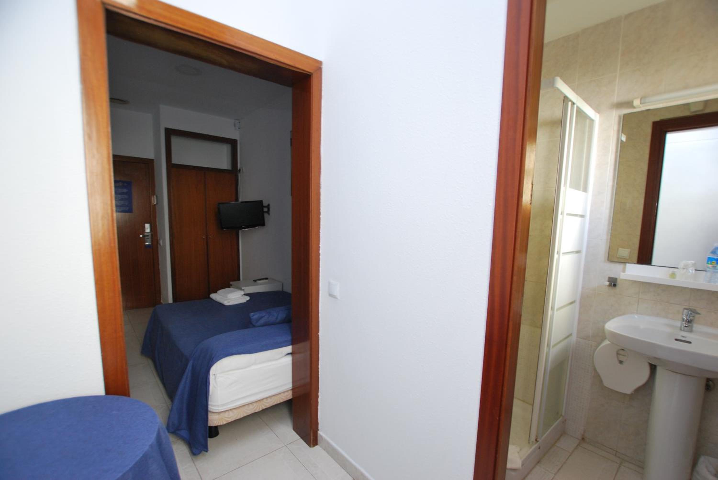Habitación individual con baño privado