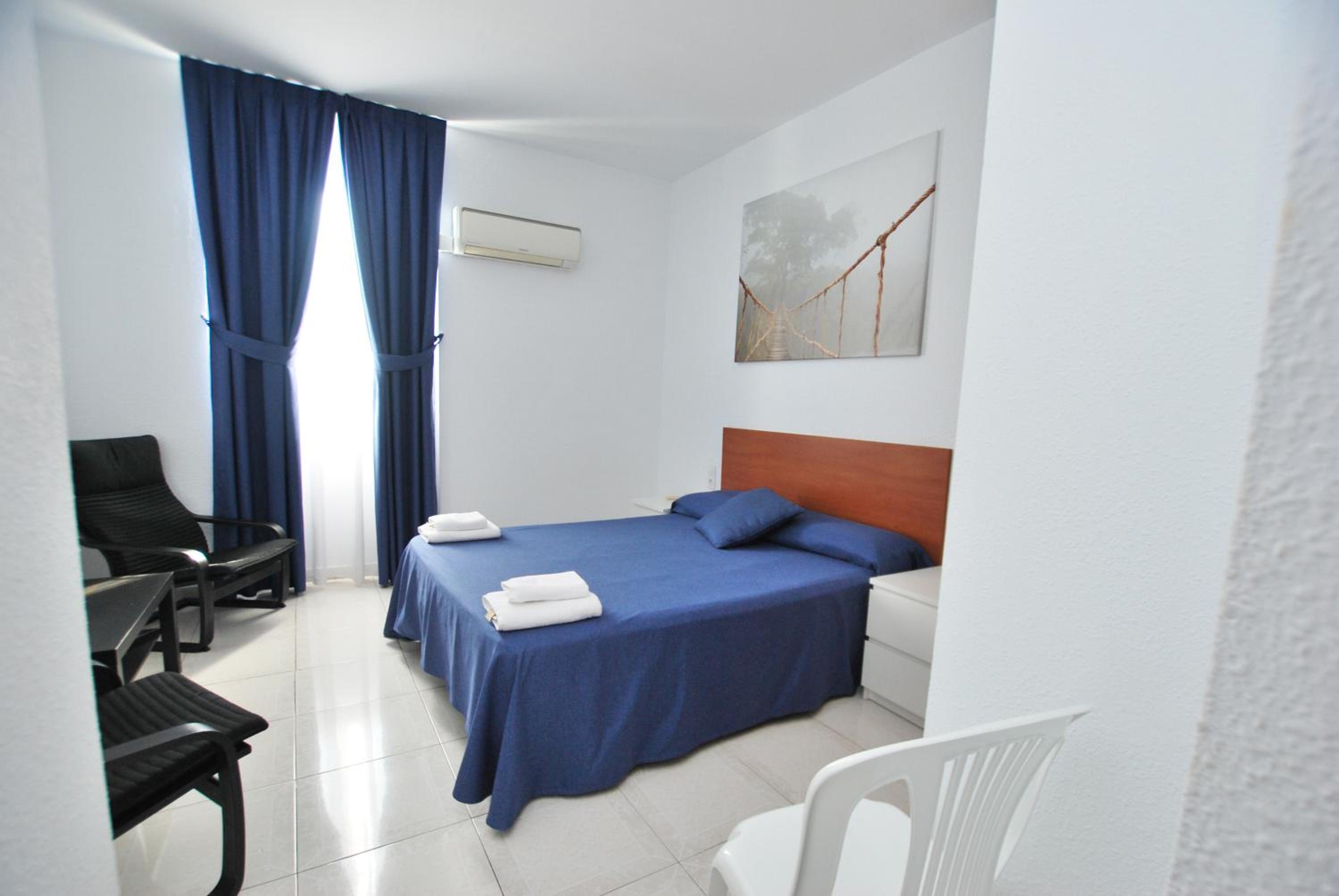 Double Room - Photo 2
