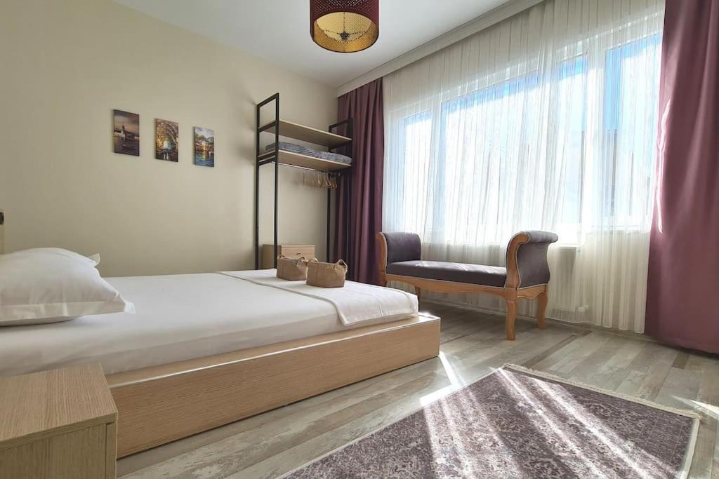 Double Room with Shared Bathroom photo 1