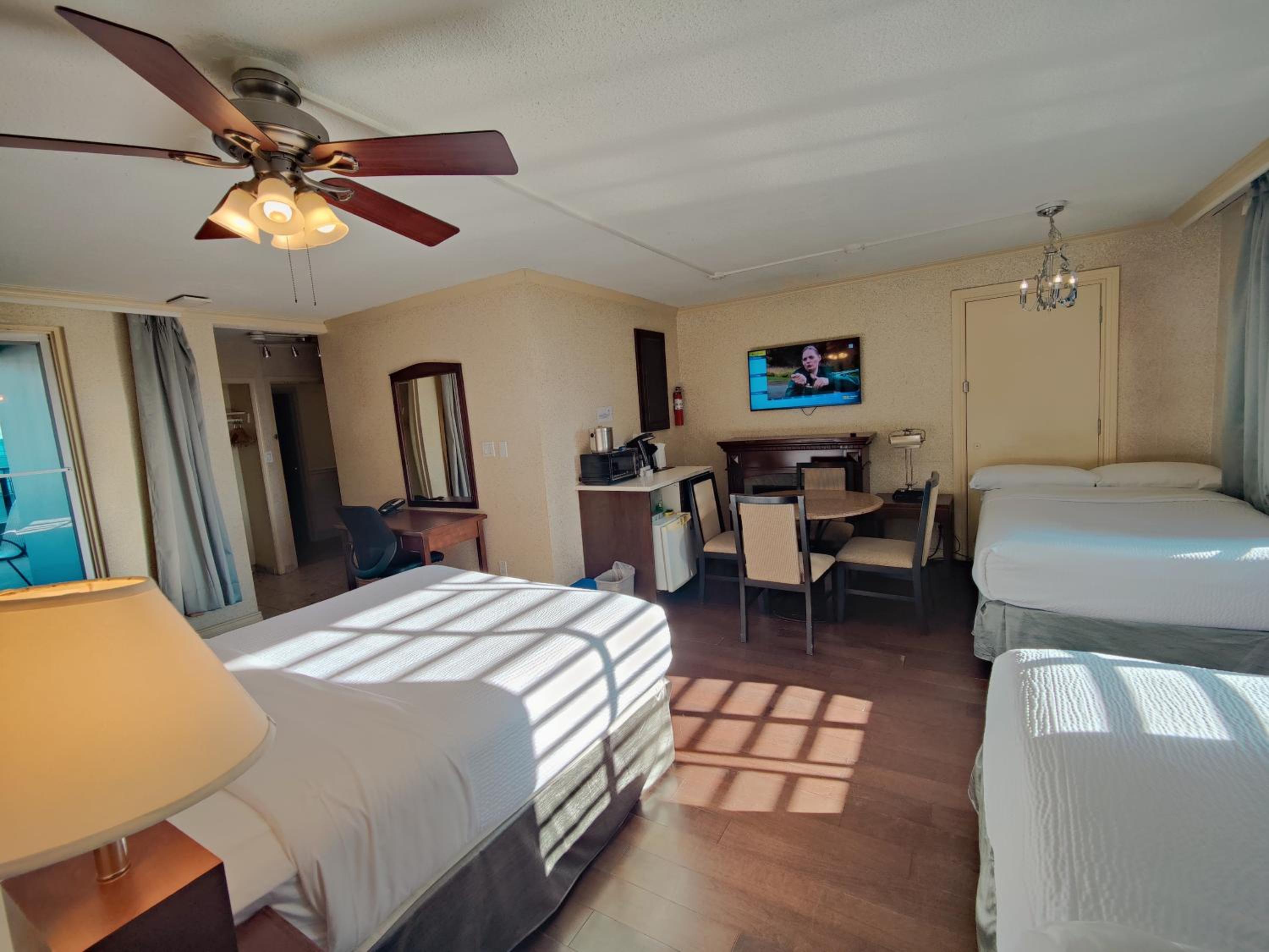 Penthouse Suite thumbnail 6