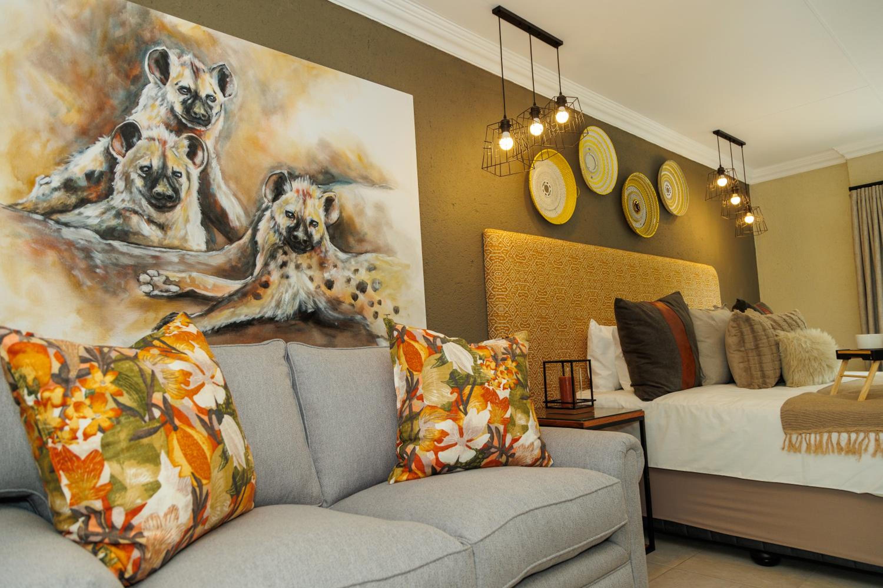 Superior King Room - Photo 27