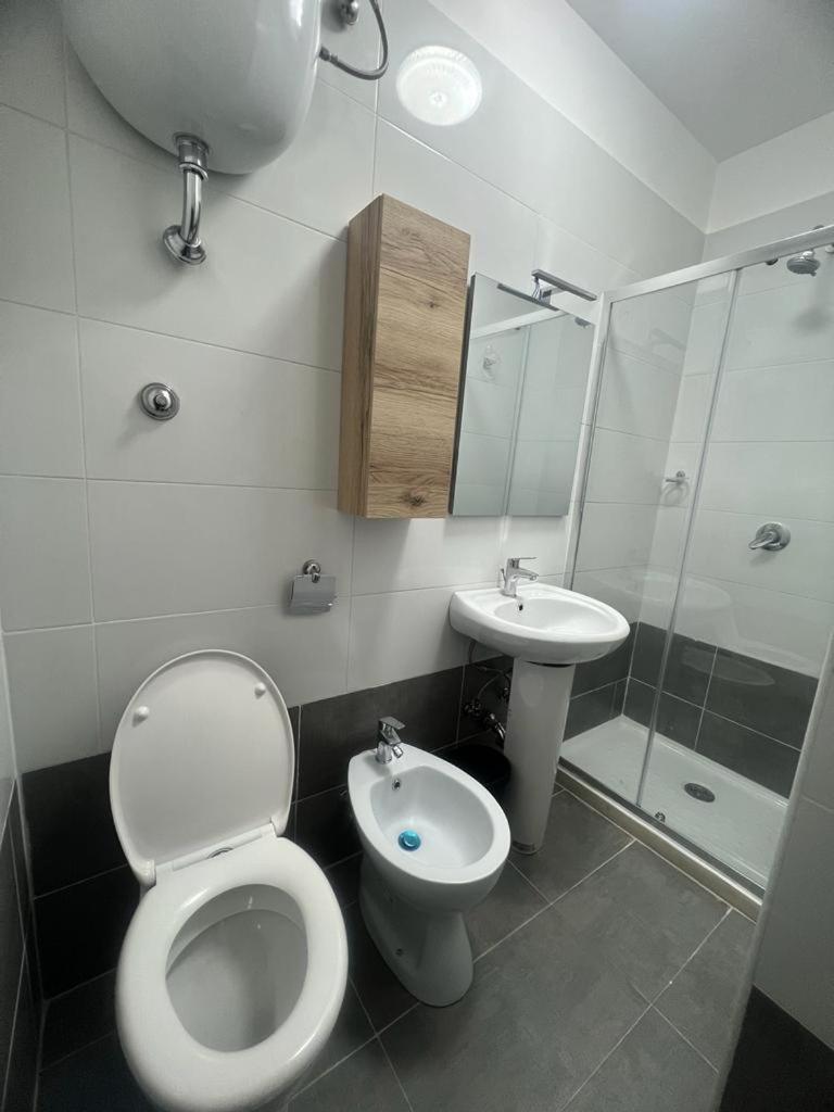 Triple Room with Bathroom photo 3