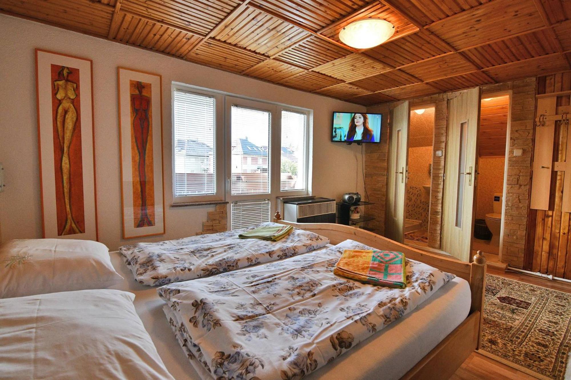 Apartment with Balcony photo 2