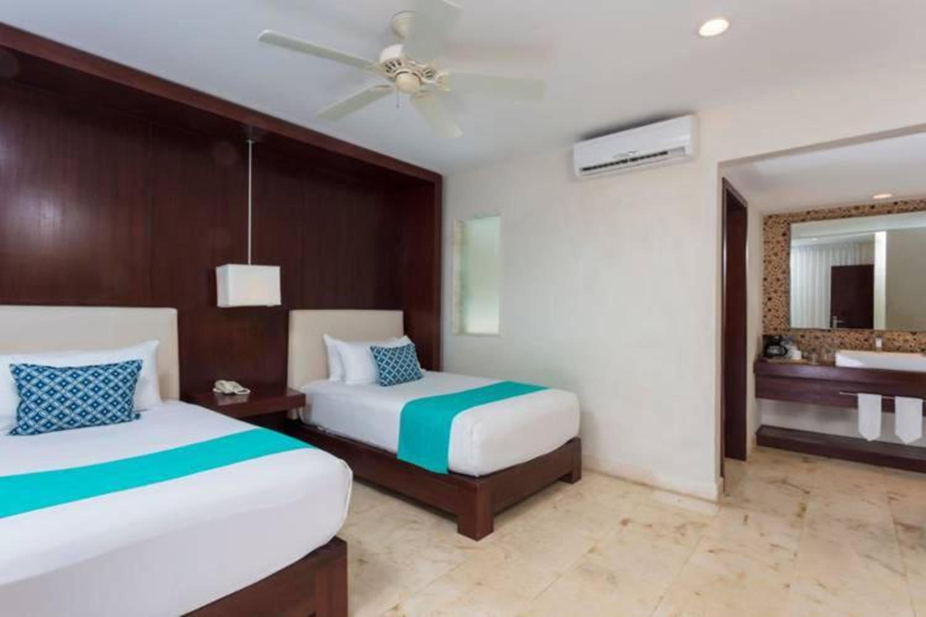 Double Room - Photo 10