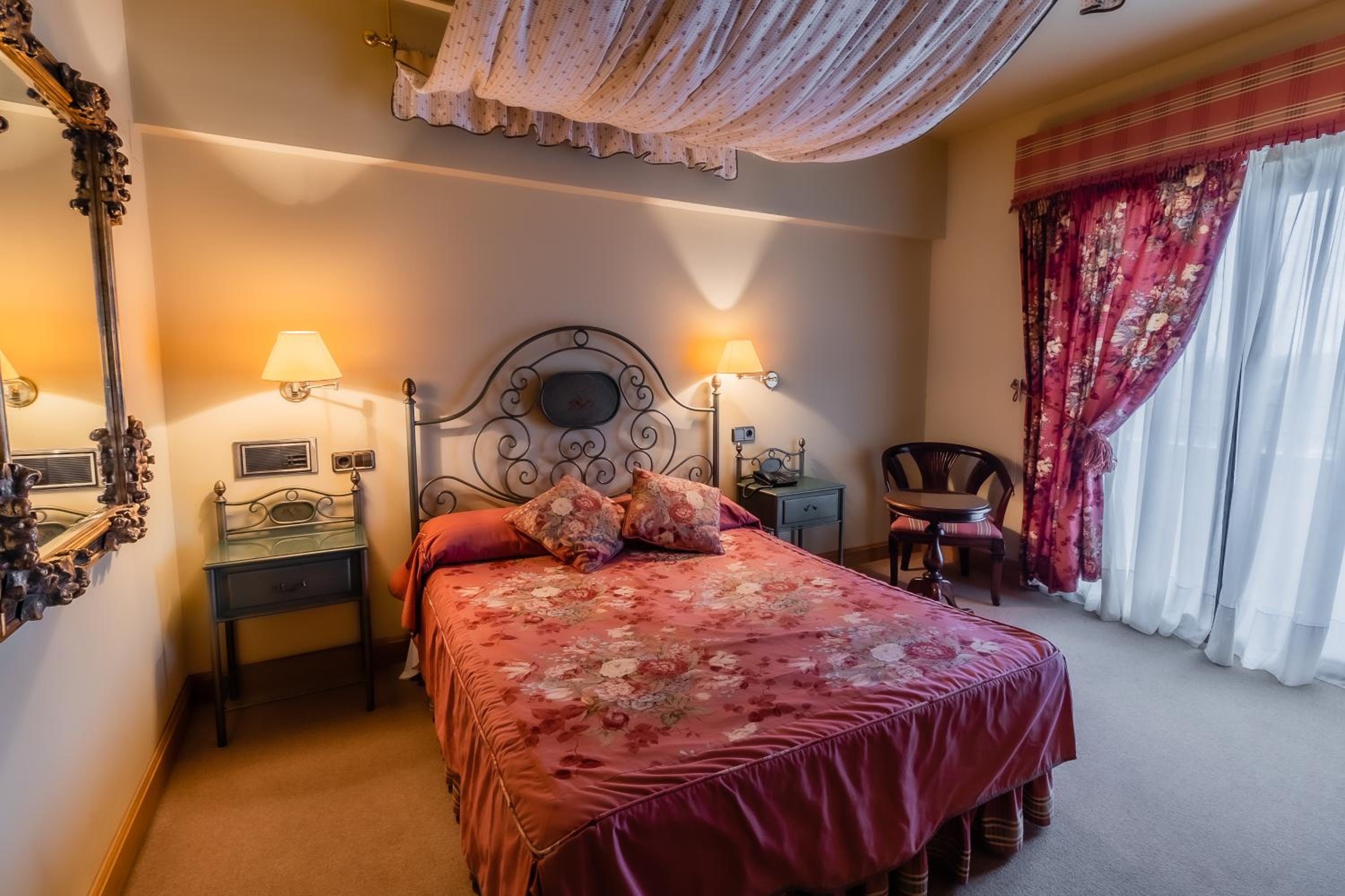 Superior Double Room - Photo 2