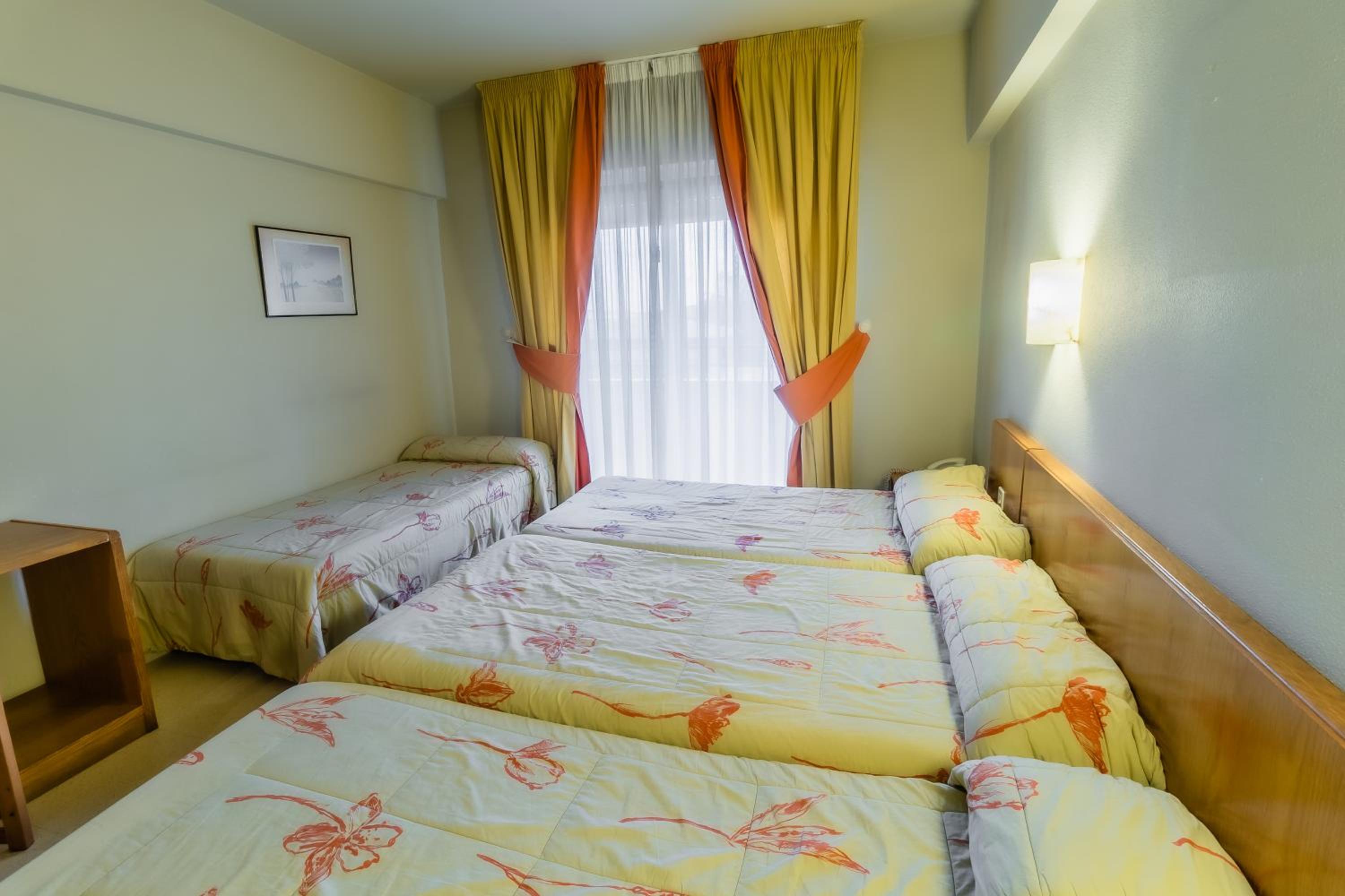 Quadruple Room - Photo 3