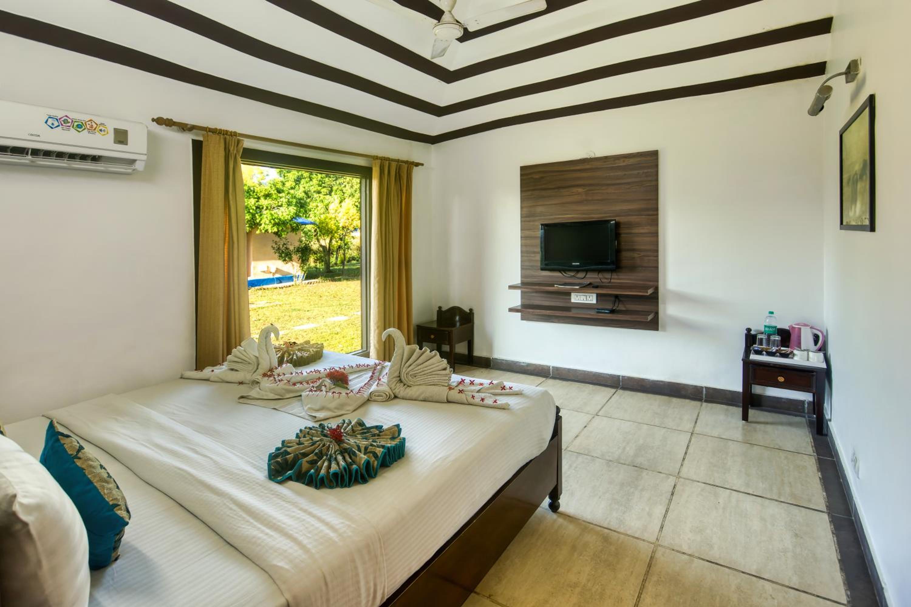 Deluxe Room - Photo 2