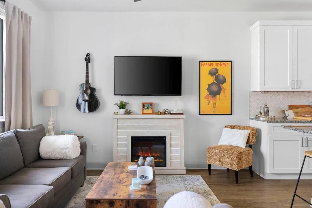 Family Room photo 1