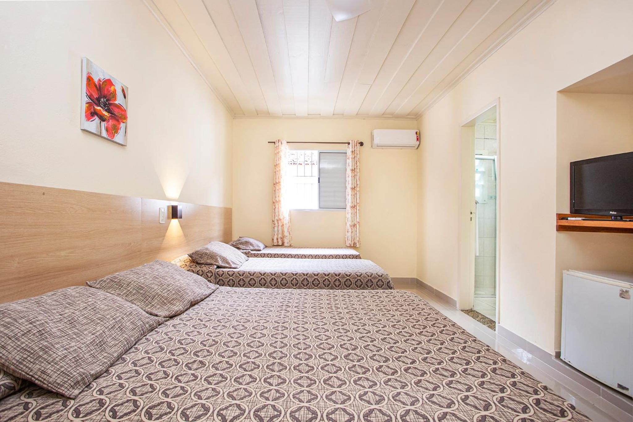 Standard Quadruple Room photo 2