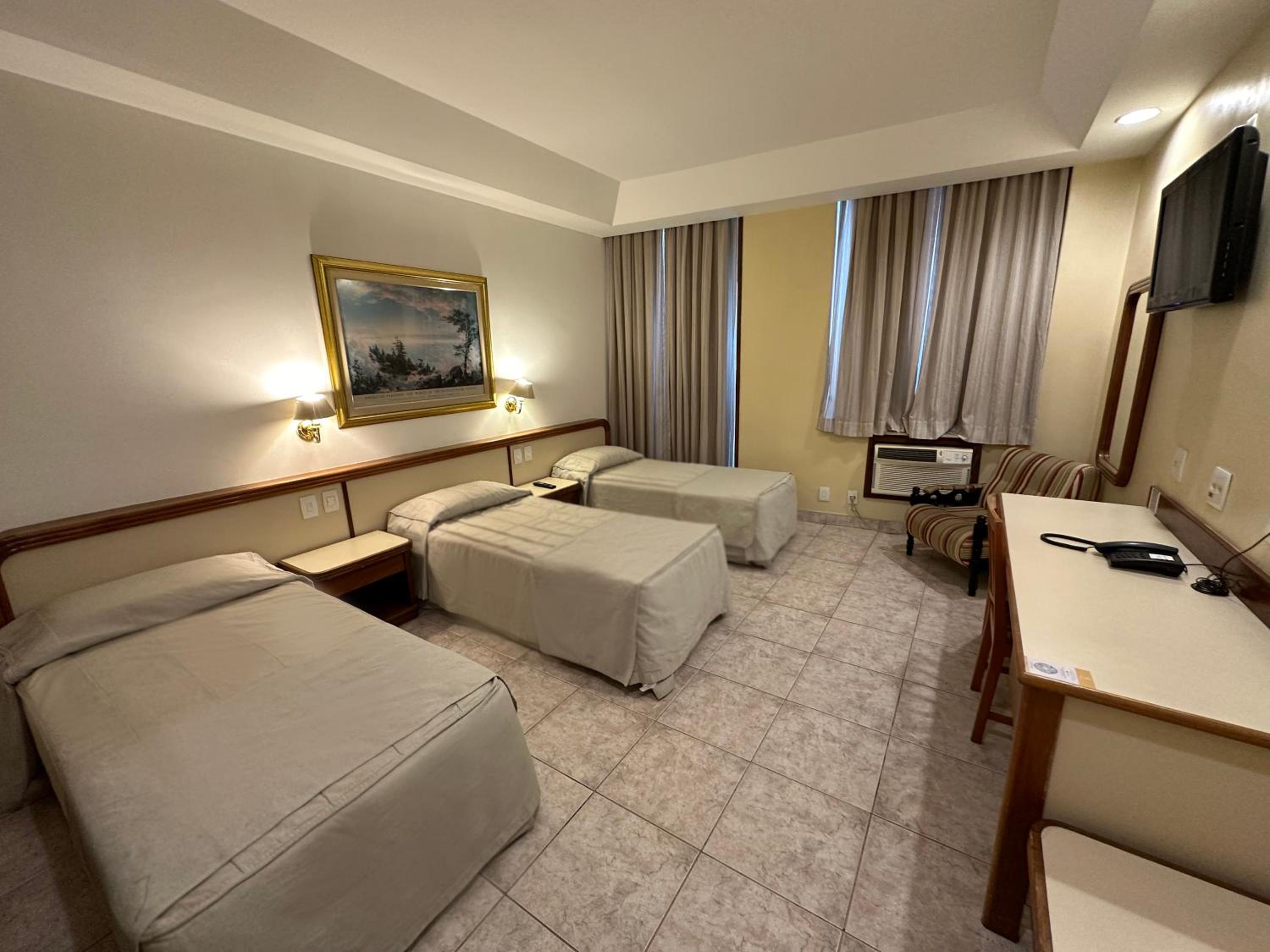 Triple Suite with 03 Single Beds photo 1