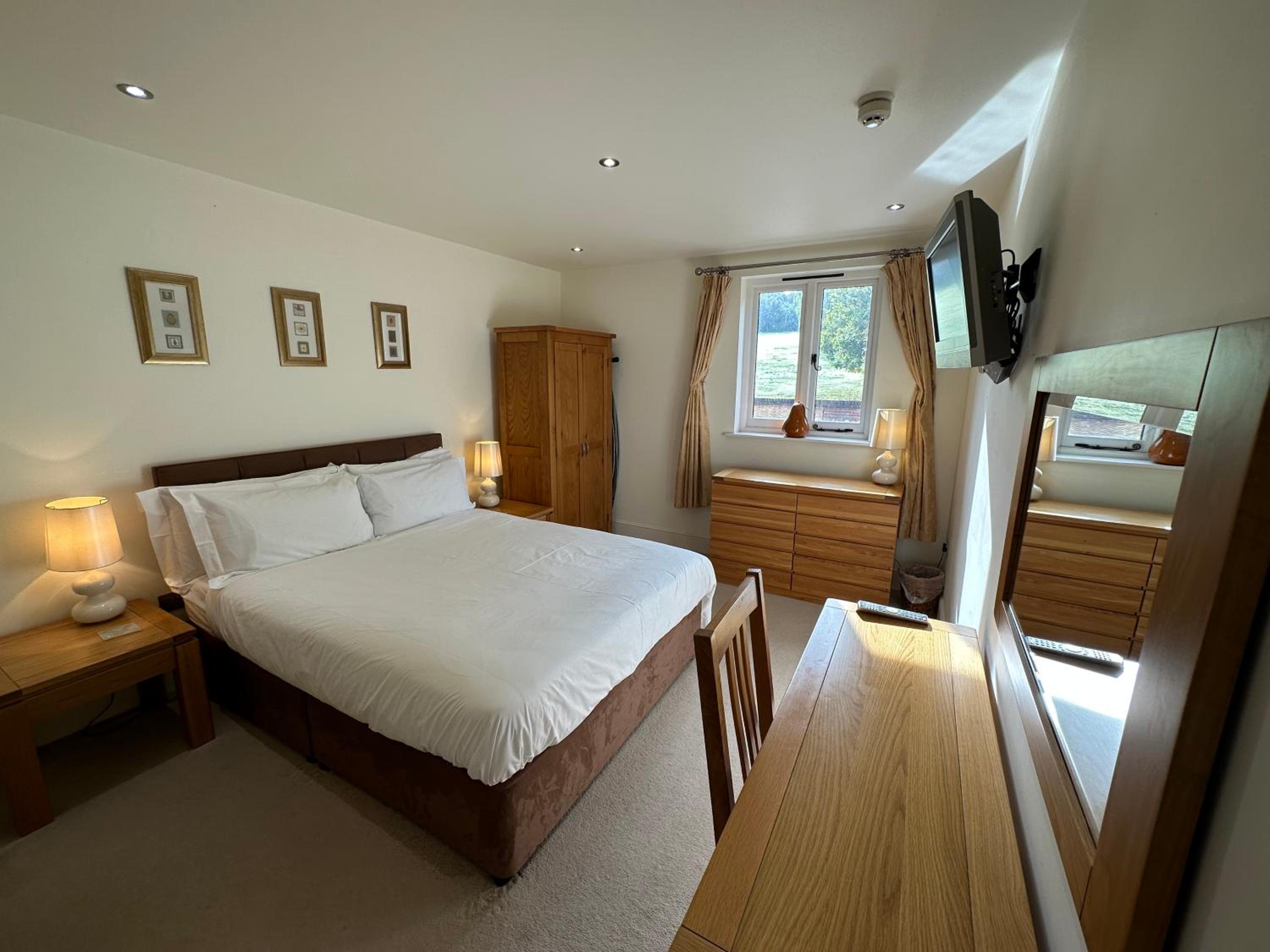 One-Bedroom Apartment with Garden View photo 1