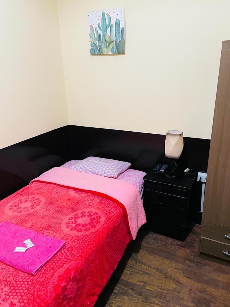 Single Room with Shared Shower and Toilet