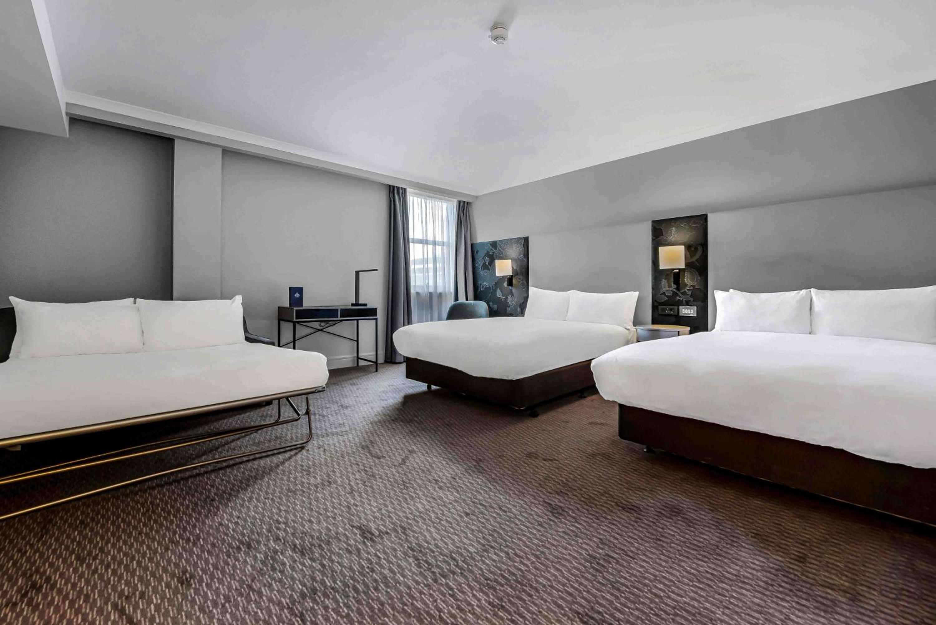 Deluxe Double Room with Three Double Beds