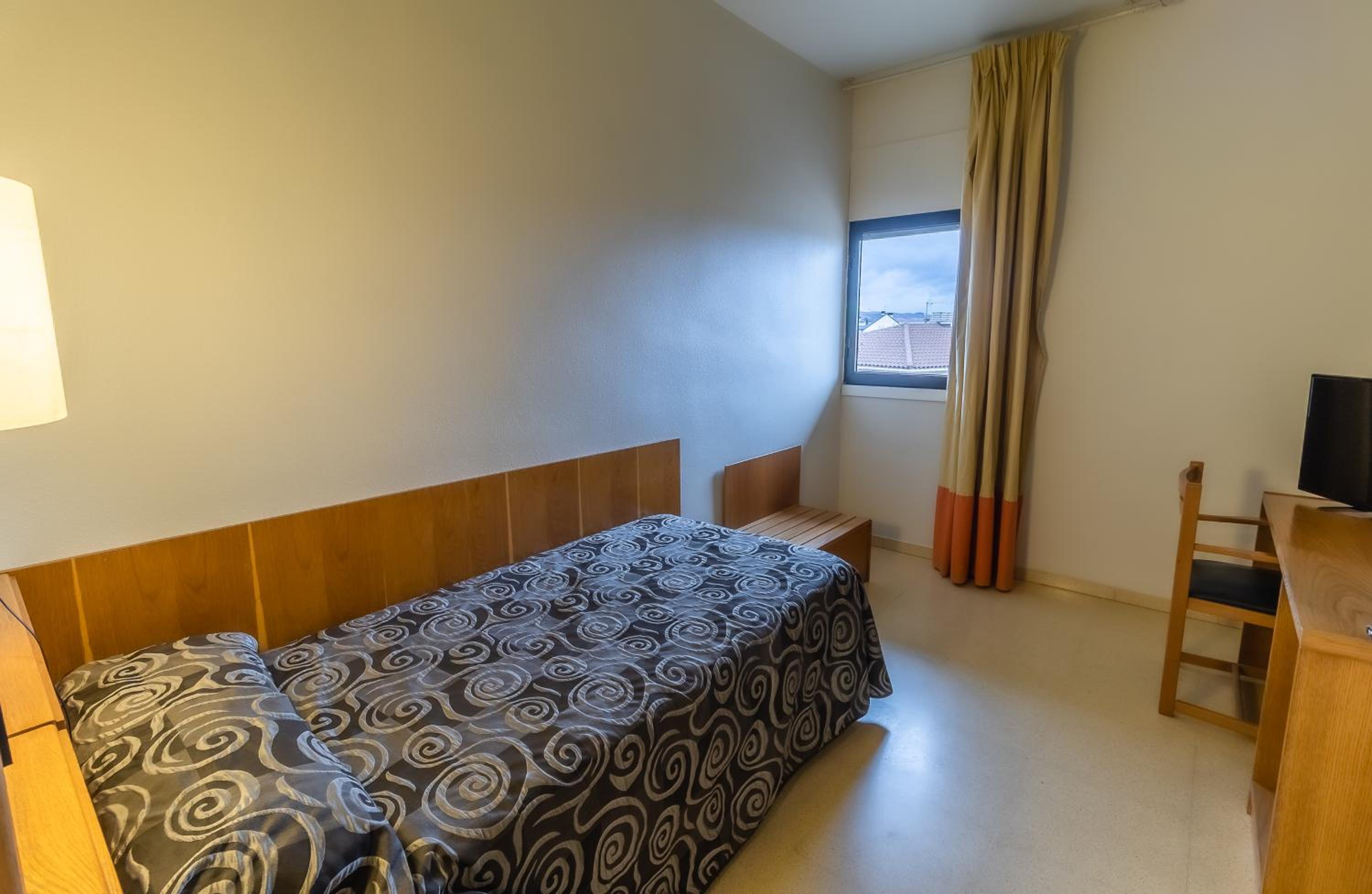 Small Single Room photo 2