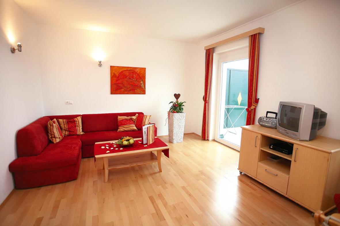 Family Two-Bedroom Apartment with Terrace photo 1