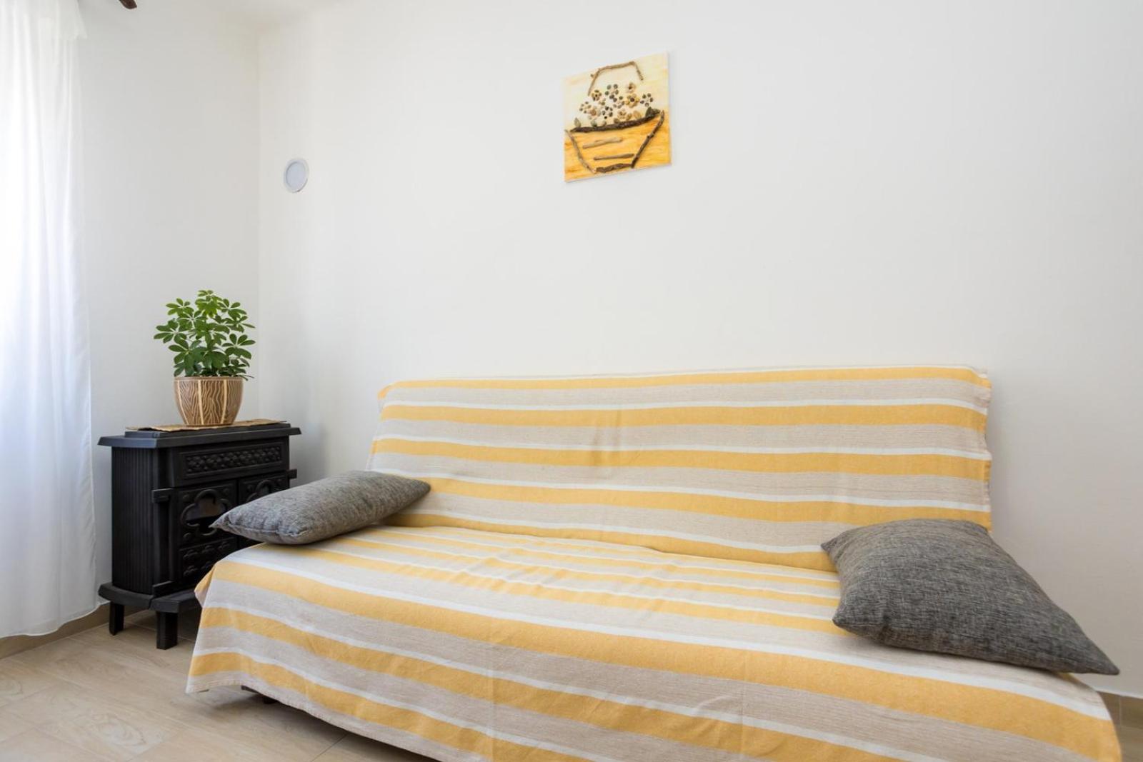 Three-Bedroom Apartment with Terrace and Sea View photo 1