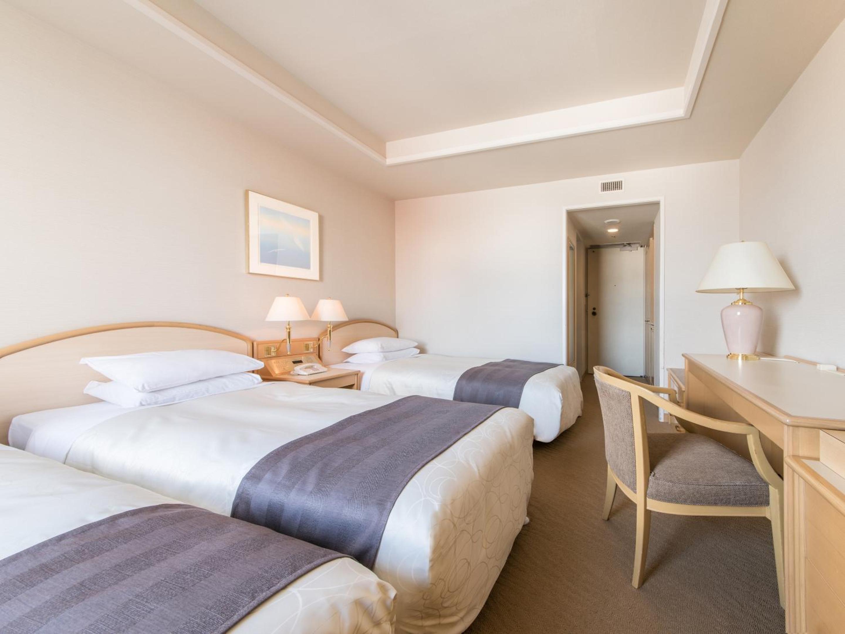 Standard Twin Room with Park View (3 Adults) - Non-Smoking - Photo 4