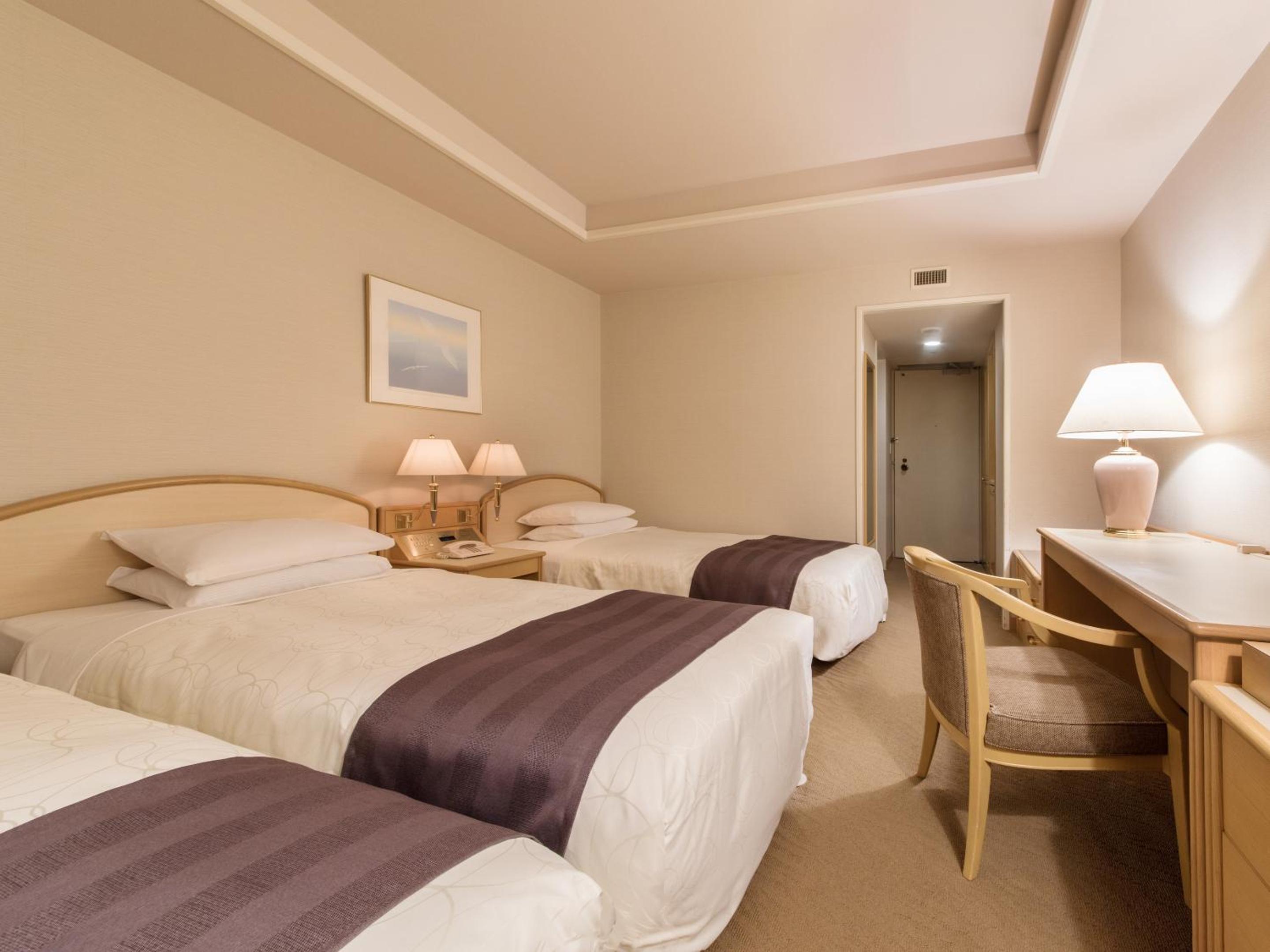 Standard Twin Room with Park View (3 Adults) - Non-Smoking - Photo 2