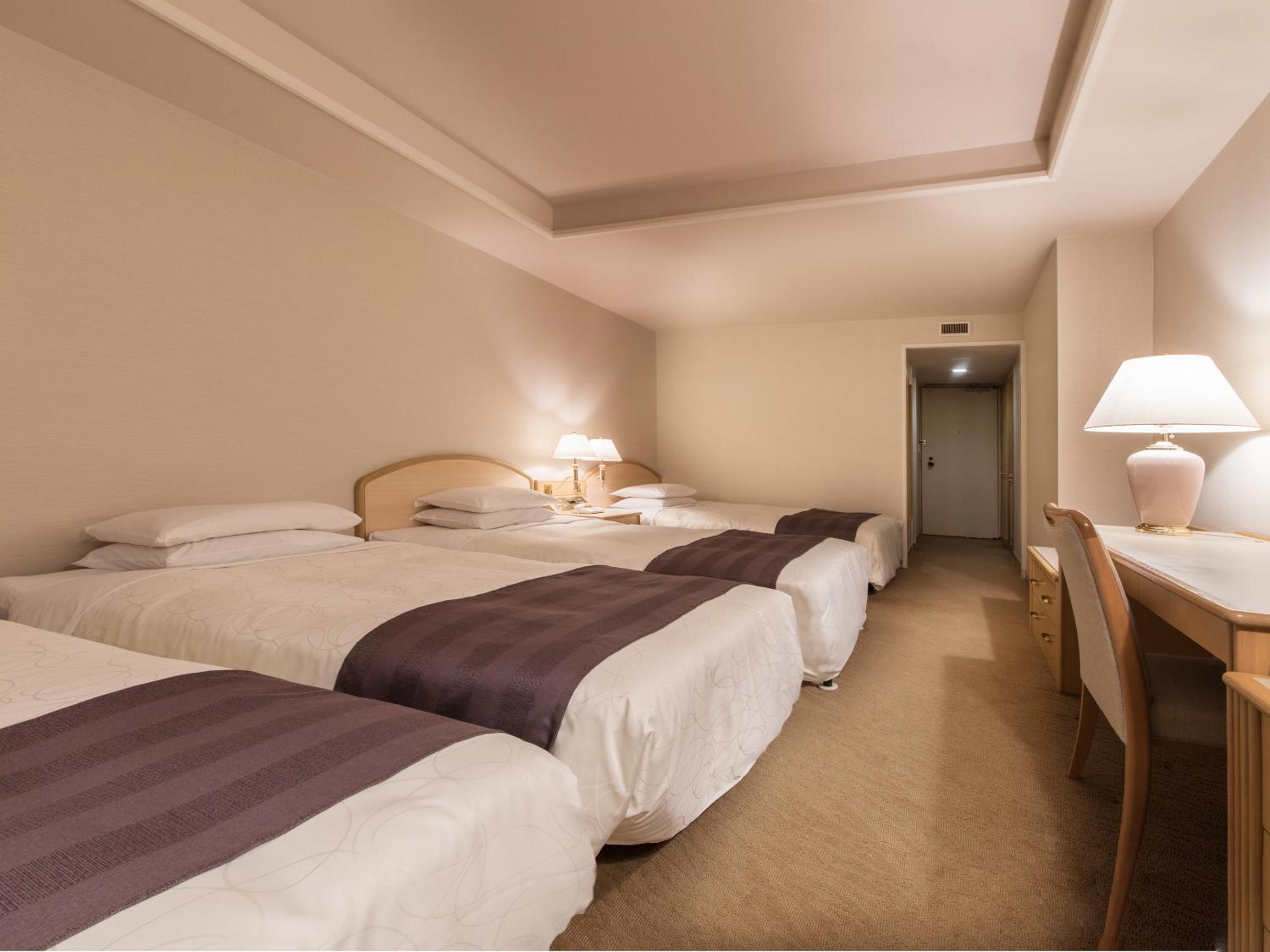 Superior Large Twin Room (4 Adults) - Non-Smoking - Photo 5