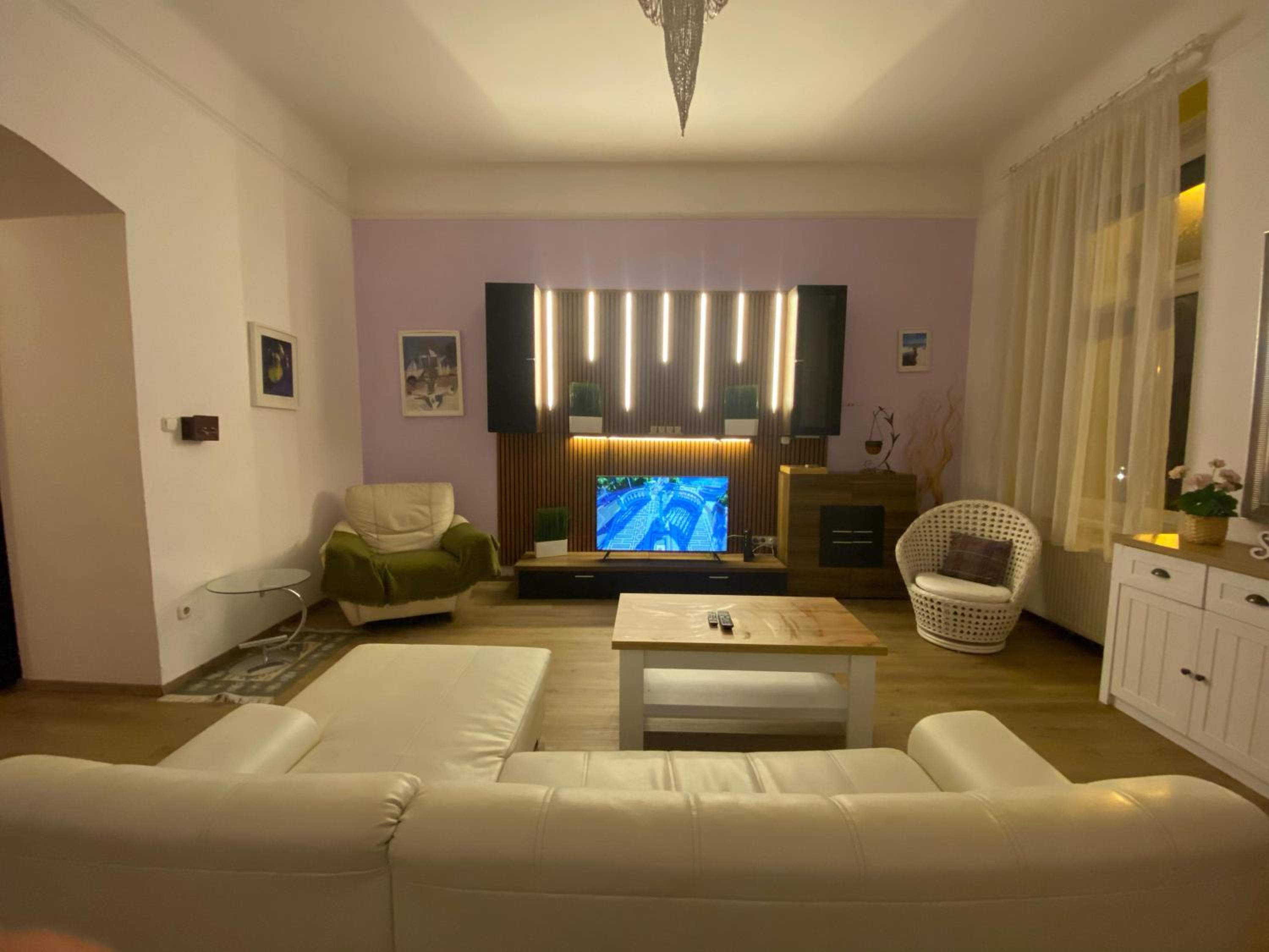 Deluxe Apartment - Photo 17