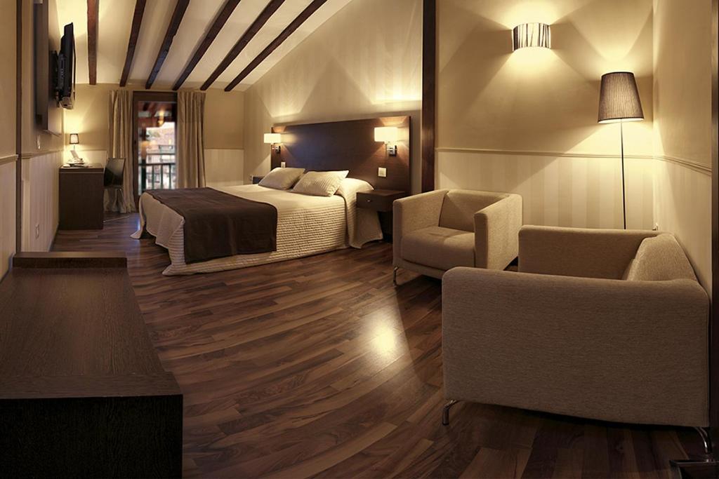 Habitación Queen con Bañera de Hidromasaje