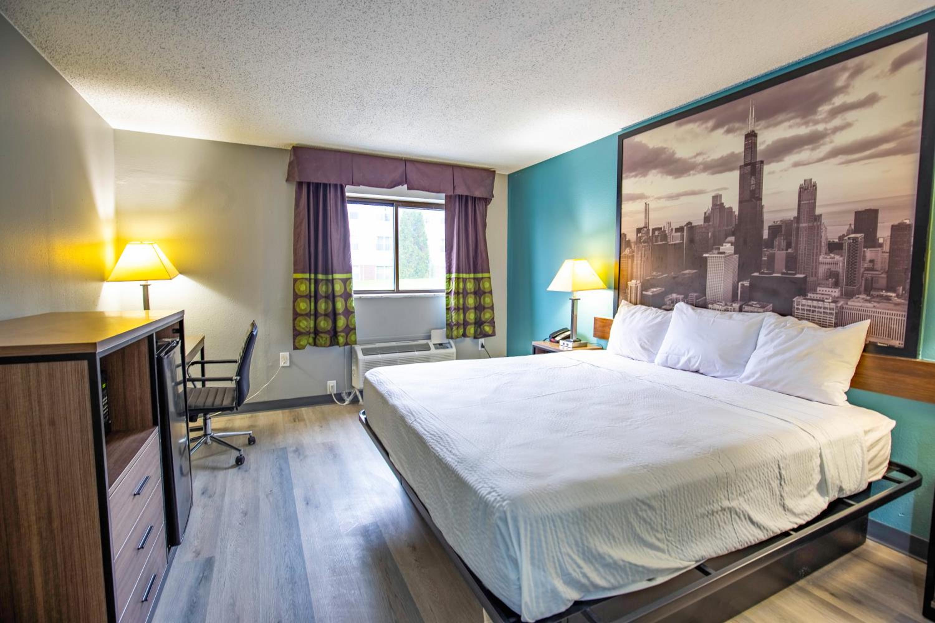 King Room - Mobility Access/Non-Smoking - Photo 1