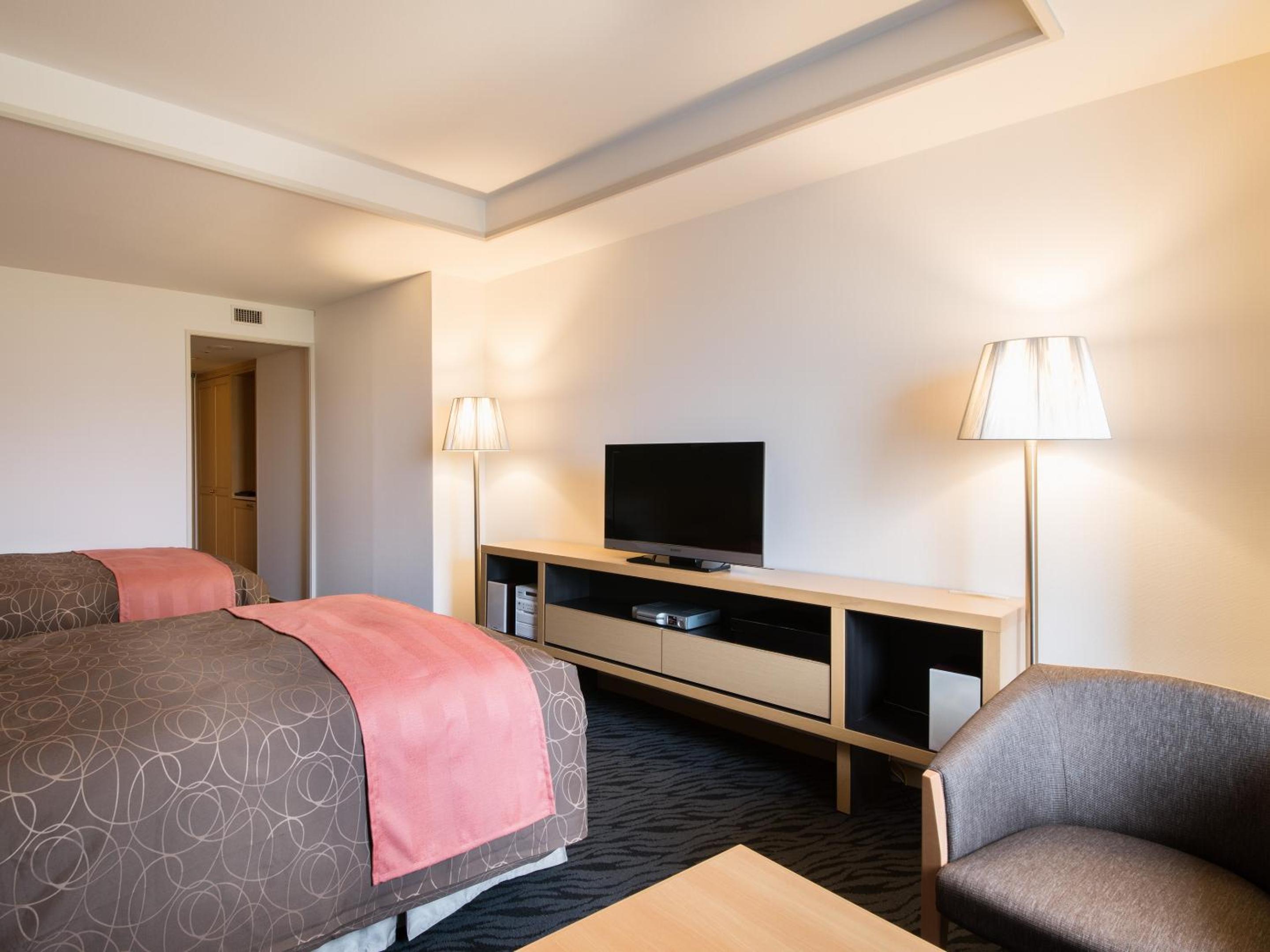 Superior Large Twin Room (2 Adults) - Non-Smoking - Photo 1